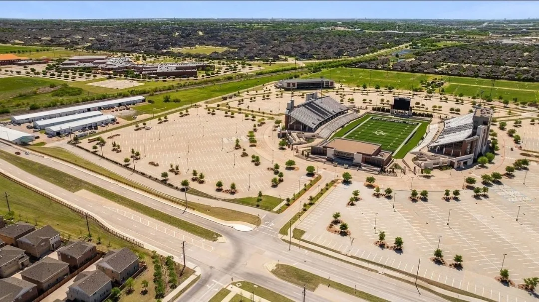 Single Family Residence For Rent in Collin County , 4430 Prairie Crossing 100, Celina, Texas 75078, 3 Bedroom, 3 Bathroom, 2 Garage spaces, 1,658 Sqft, built in 2022, mls#21325597, Real Estate Agent in Celina, Homes For Rent in Collin county, Homes For Rent in Celina, Realtor in Celina Texas, Real Estate Brokerage Independent Realty Texas, Luminita Cordes Realtor