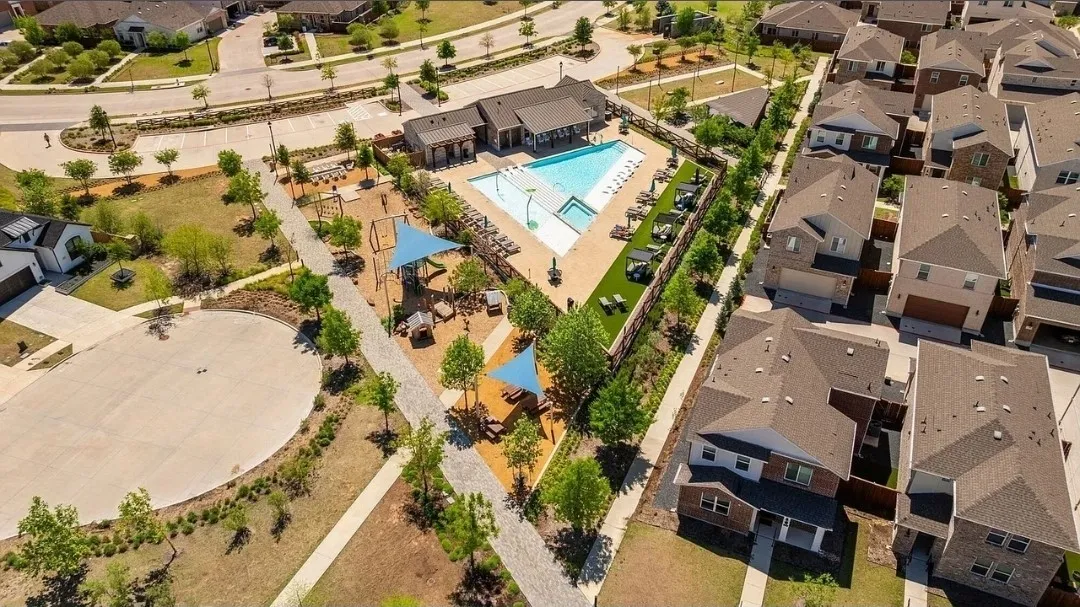 Single Family Residence For Rent in Collin County , 4430 Prairie Crossing 100, Celina, Texas 75078, 3 Bedroom, 3 Bathroom, 2 Garage spaces, 1,658 Sqft, built in 2022, mls#21325597, Real Estate Agent in Celina, Homes For Rent in Collin county, Homes For Rent in Celina, Realtor in Celina Texas, Real Estate Brokerage Independent Realty Texas, Luminita Cordes Realtor