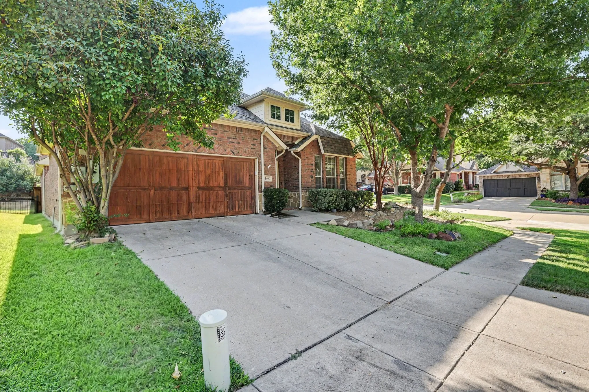 Single Family Residence For Sale in Collin County , 1409 Patriotic Lane, Mc Kinney, Texas 75071, 4 Bedroom, 3 Bathroom, 2 Garage spaces, 2,671 Sqft, built in 2006, mls#21317981, Real Estate Agent in Mc Kinney, Homes For Sale in Collin county, Homes For Sale in Mc Kinney, Realtor in Mc Kinney Texas, Real Estate Brokerage Independent Realty Texas, Luminita Cordes Realtor