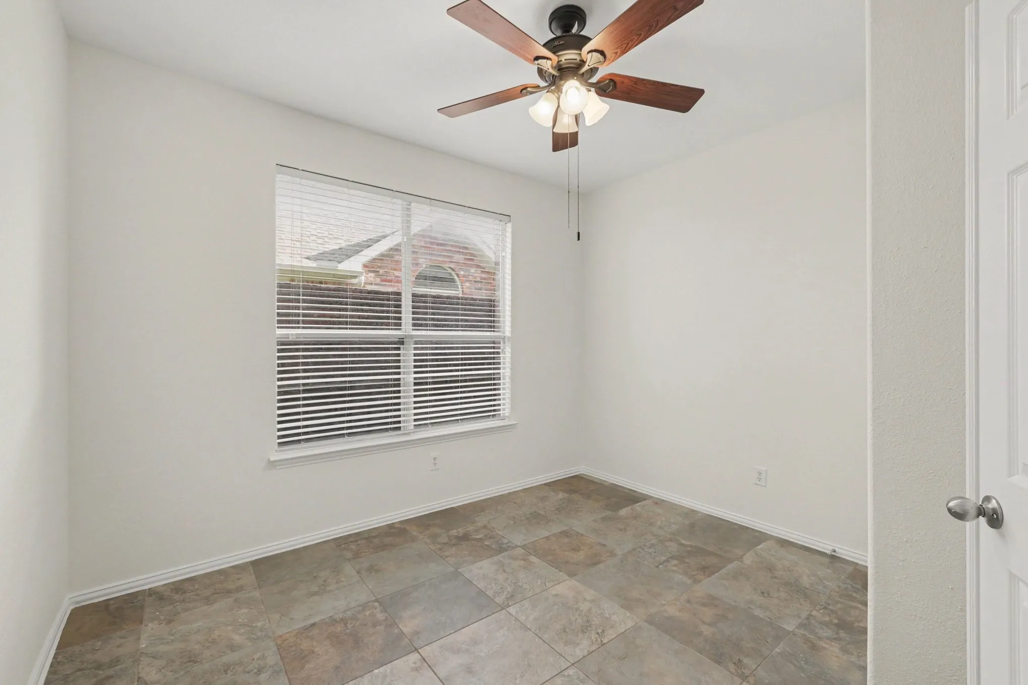 Single Family Residence For Sale in Collin County , 1409 Patriotic Lane, Mc Kinney, Texas 75071, 4 Bedroom, 3 Bathroom, 2 Garage spaces, 2,671 Sqft, built in 2006, mls#21317981, Real Estate Agent in Mc Kinney, Homes For Sale in Collin county, Homes For Sale in Mc Kinney, Realtor in Mc Kinney Texas, Real Estate Brokerage Independent Realty Texas, Luminita Cordes Realtor