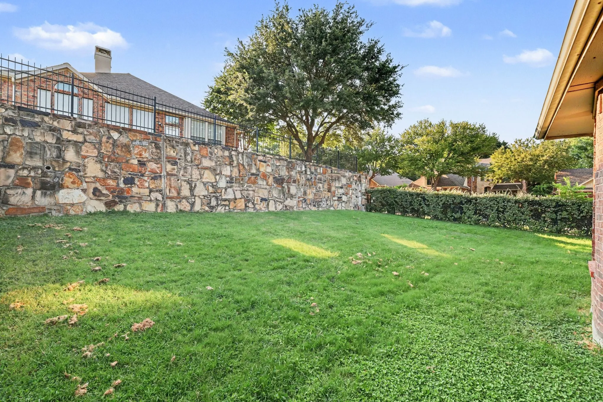 Single Family Residence For Sale in Collin County , 1409 Patriotic Lane, Mc Kinney, Texas 75071, 4 Bedroom, 3 Bathroom, 2 Garage spaces, 2,671 Sqft, built in 2006, mls#21317981, Real Estate Agent in Mc Kinney, Homes For Sale in Collin county, Homes For Sale in Mc Kinney, Realtor in Mc Kinney Texas, Real Estate Brokerage Independent Realty Texas, Luminita Cordes Realtor