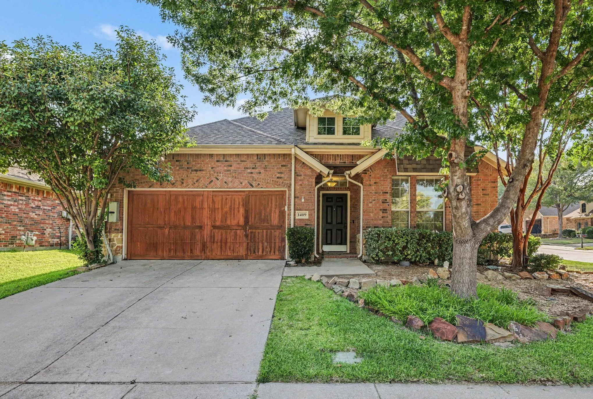 Single Family Residence For Sale in Collin County , 1409 Patriotic Lane, Mc Kinney, Texas 75071, 4 Bedroom, 3 Bathroom, 2 Garage spaces, 2,671 Sqft, built in 2006, mls#21317981, Real Estate Agent in Mc Kinney, Homes For Sale in Collin county, Homes For Sale in Mc Kinney, Realtor in Mc Kinney Texas, Real Estate Brokerage Independent Realty Texas, Luminita Cordes Realtor