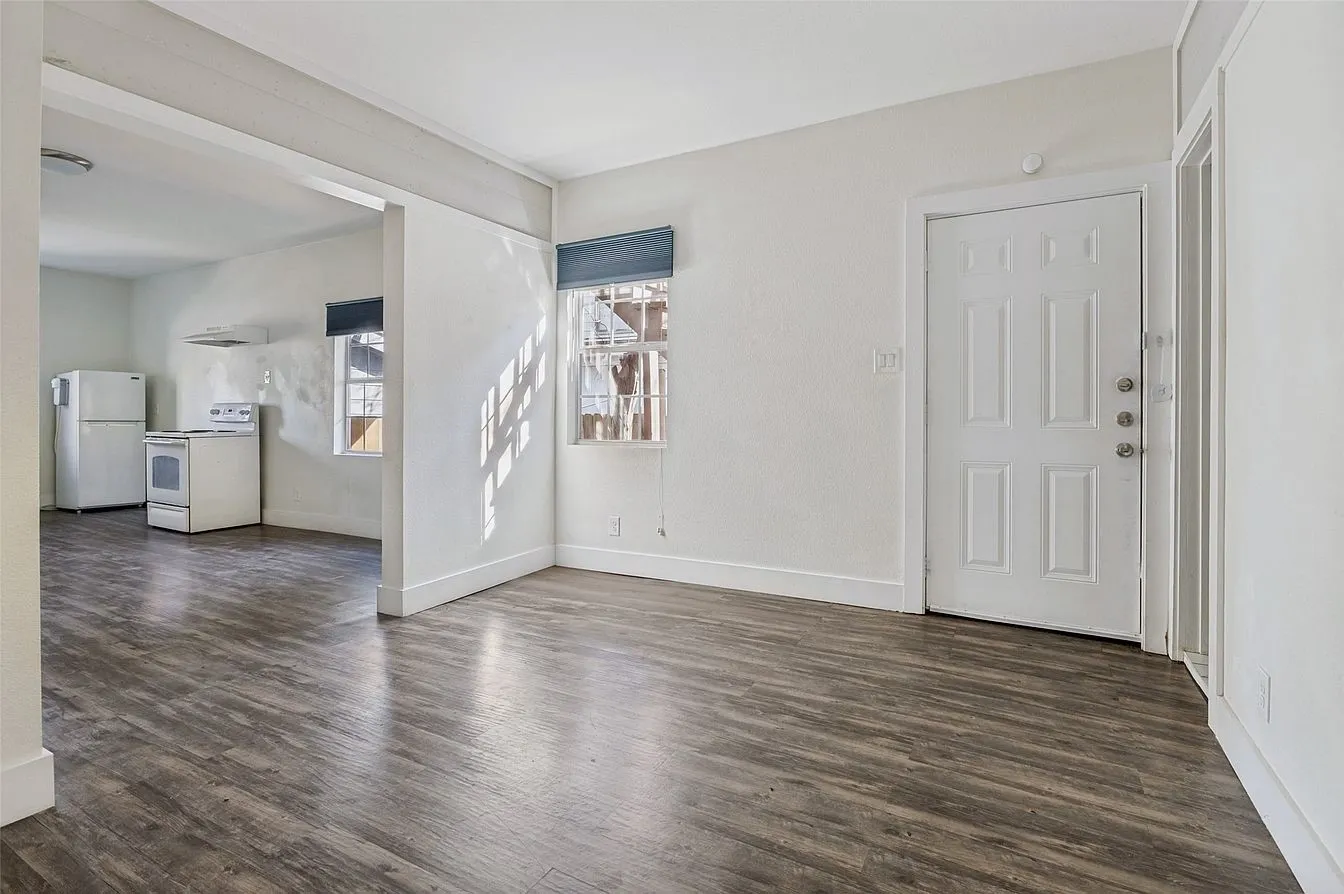 Unit C - 1st Floor