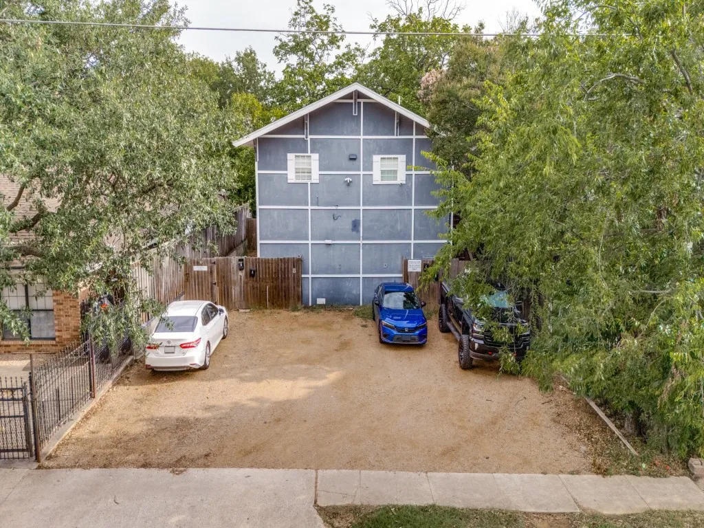 Apartment For Sale in Dallas County , 735 W 10th Street, Dallas, Texas 75208, 5 Bedroom, 5 Bathroom, Garage spaces, 0 Sqft, built in 1930, mls#21325836, Real Estate Agent in Dallas, Homes For Sale in Dallas county, Homes For Sale in Dallas, Realtor in Dallas Texas, Real Estate Brokerage Independent Realty Texas, Luminita Cordes Realtor