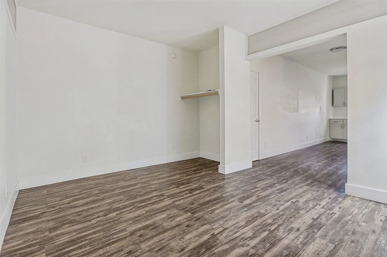 Unit C - Studio - 1st Floor