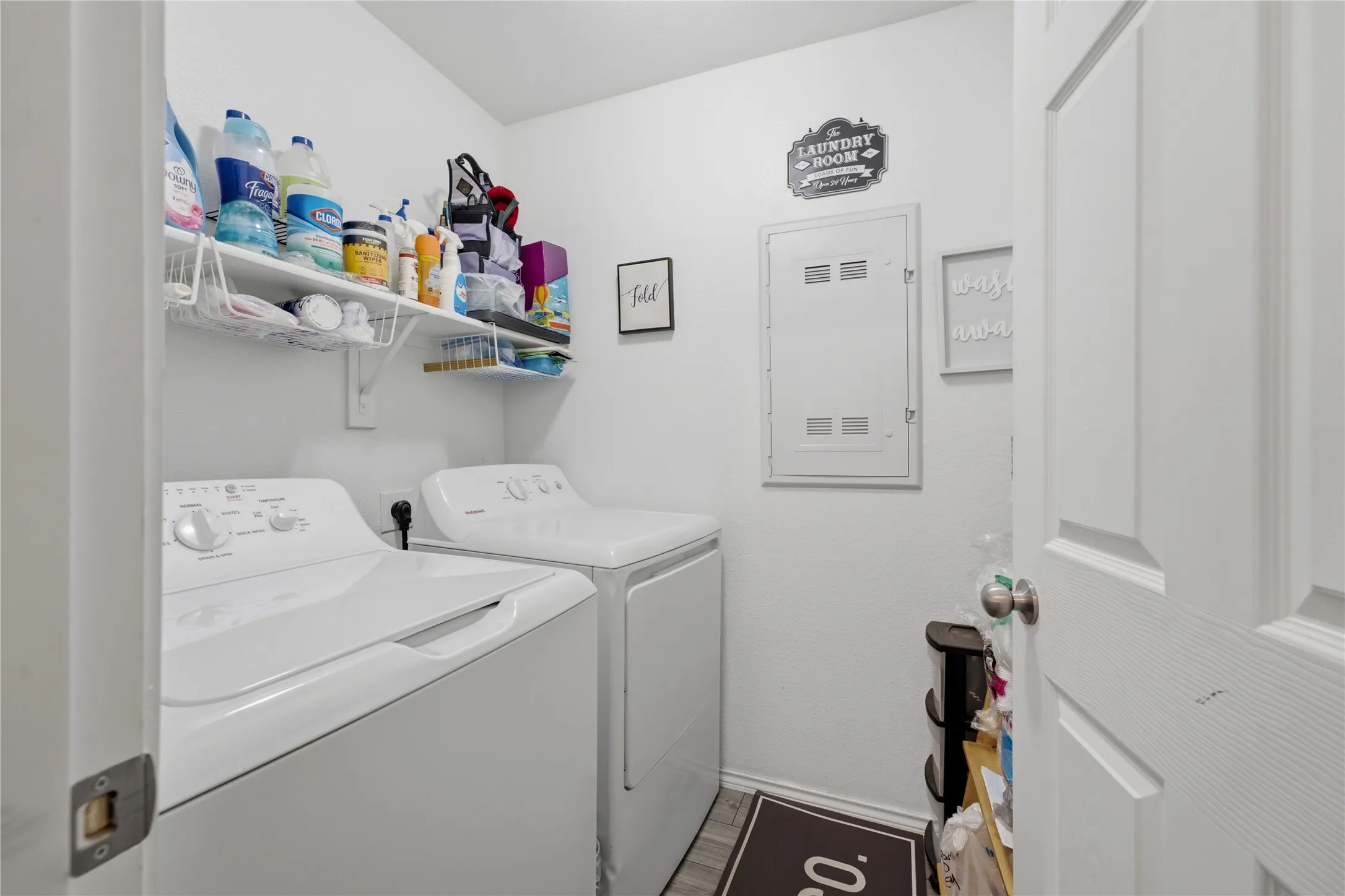 Single Family Residence For Sale in Tarrant County , 4632 Benham Drive, Fort Worth, Texas 76036, 3 Bedroom, 2 Bathroom, 2 Garage spaces, 1,431 Sqft, built in 2022, mls#21325853, Real Estate Agent in Fort Worth, Homes For Sale in Tarrant county, Homes For Sale in Fort Worth, Realtor in Fort Worth Texas, Real Estate Brokerage Independent Realty Texas, Luminita Cordes Realtor