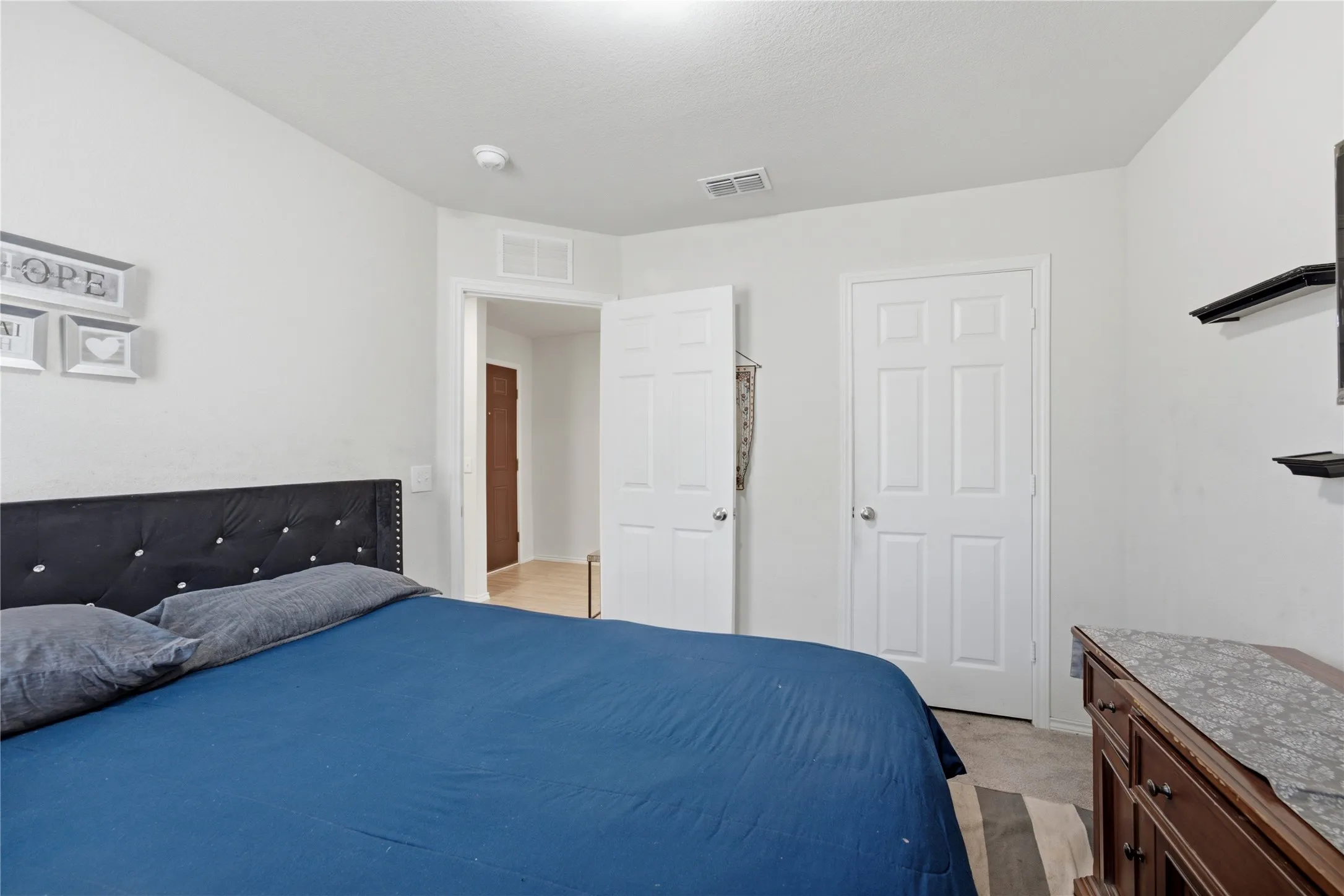 Single Family Residence For Sale in Tarrant County , 4632 Benham Drive, Fort Worth, Texas 76036, 3 Bedroom, 2 Bathroom, 2 Garage spaces, 1,431 Sqft, built in 2022, mls#21325853, Real Estate Agent in Fort Worth, Homes For Sale in Tarrant county, Homes For Sale in Fort Worth, Realtor in Fort Worth Texas, Real Estate Brokerage Independent Realty Texas, Luminita Cordes Realtor