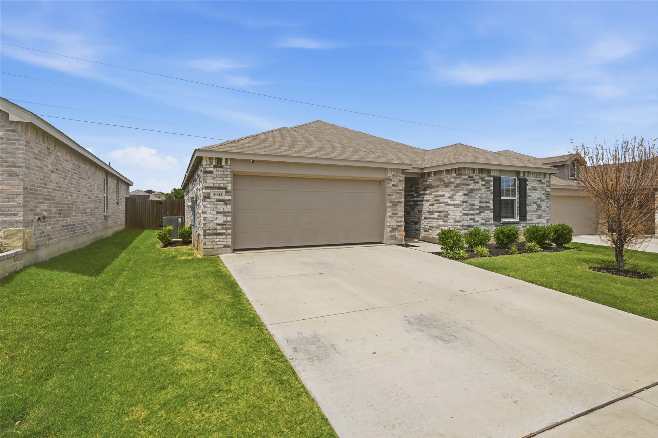 Single Family Residence For Sale in Tarrant County , 4632 Benham Drive, Fort Worth, Texas 76036, 3 Bedroom, 2 Bathroom, 2 Garage spaces, 1,431 Sqft, built in 2022, mls#21325853, Real Estate Agent in Fort Worth, Homes For Sale in Tarrant county, Homes For Sale in Fort Worth, Realtor in Fort Worth Texas, Real Estate Brokerage Independent Realty Texas, Luminita Cordes Realtor