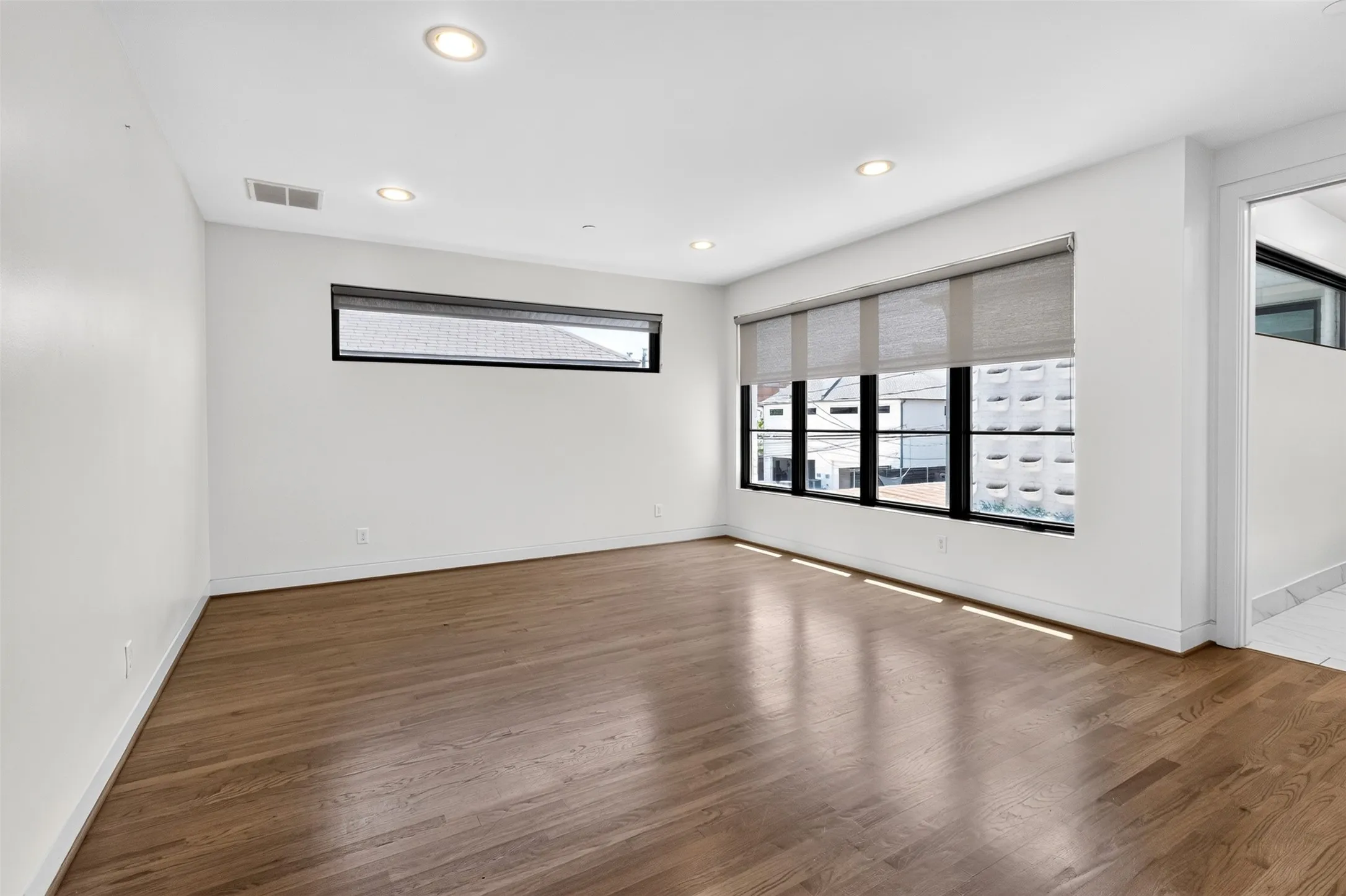 Single Family Residence For Rent in Dallas County , 3479 Mcfarlin Boulevard, University Park, Texas 75205, 4 Bedroom, 5 Bathroom, 2 Garage spaces, 3,634 Sqft, built in 2015, mls#21325857, Real Estate Agent in University Park, Homes For Rent in Dallas county, Homes For Rent in University Park, Realtor in University Park Texas, Real Estate Brokerage Independent Realty Texas, Luminita Cordes Realtor