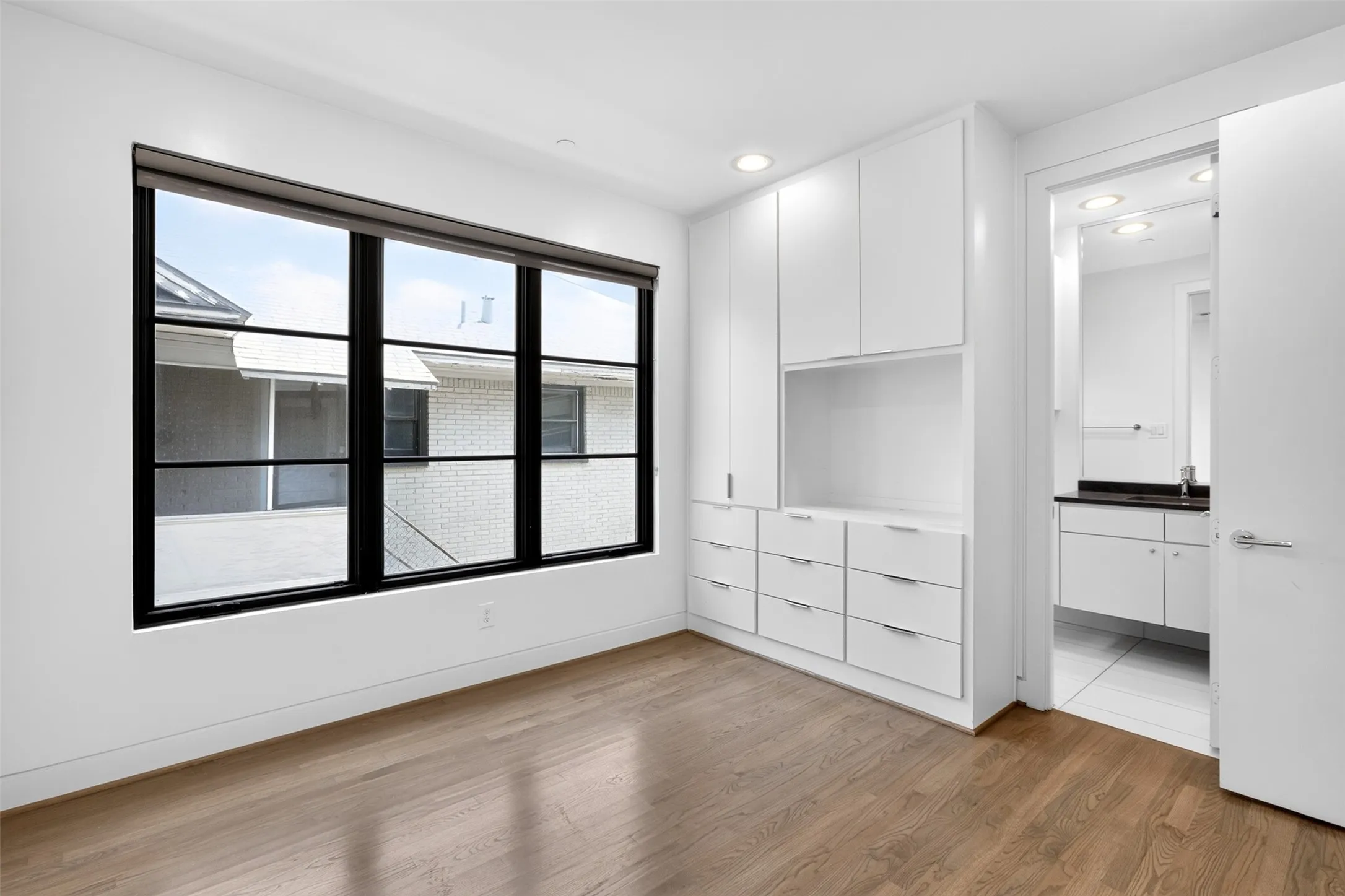 Single Family Residence For Rent in Dallas County , 3479 Mcfarlin Boulevard, University Park, Texas 75205, 4 Bedroom, 5 Bathroom, 2 Garage spaces, 3,634 Sqft, built in 2015, mls#21325857, Real Estate Agent in University Park, Homes For Rent in Dallas county, Homes For Rent in University Park, Realtor in University Park Texas, Real Estate Brokerage Independent Realty Texas, Luminita Cordes Realtor