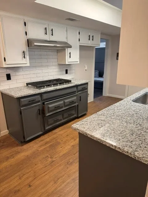 Single Family Residence For Sale in Denton County , 9 Whispering Lane, Hickory Creek, Texas 75065, 3 Bedroom, 2 Bathroom, 2 Garage spaces, 1,966 Sqft, built in 1977, mls#21325866, Real Estate Agent in Hickory Creek, Homes For Sale in Denton county, Homes For Sale in Hickory Creek, Realtor in Hickory Creek Texas, Real Estate Brokerage Independent Realty Texas, Luminita Cordes Realtor