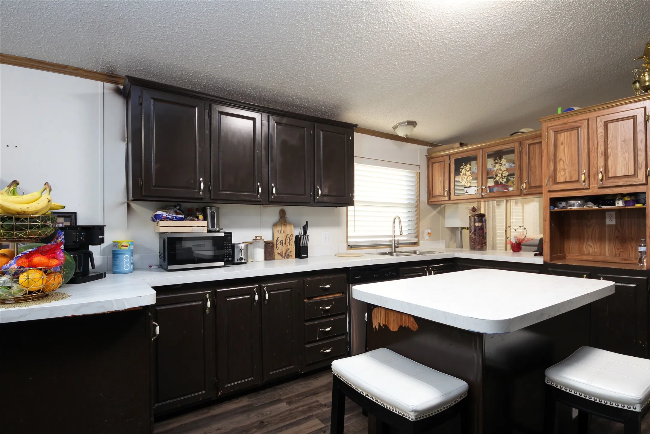 Mobile Home For Sale in Kaufman County , 7151 County Road 151, Kaufman, Texas 75142, 3 Bedroom, 2 Bathroom, Garage spaces, 1,568 Sqft, built in 2000, mls#21323607, Real Estate Agent in Kaufman, Homes For Sale in Kaufman county, Homes For Sale in Kaufman, Realtor in Kaufman Texas, Real Estate Brokerage Independent Realty Texas, Luminita Cordes Realtor