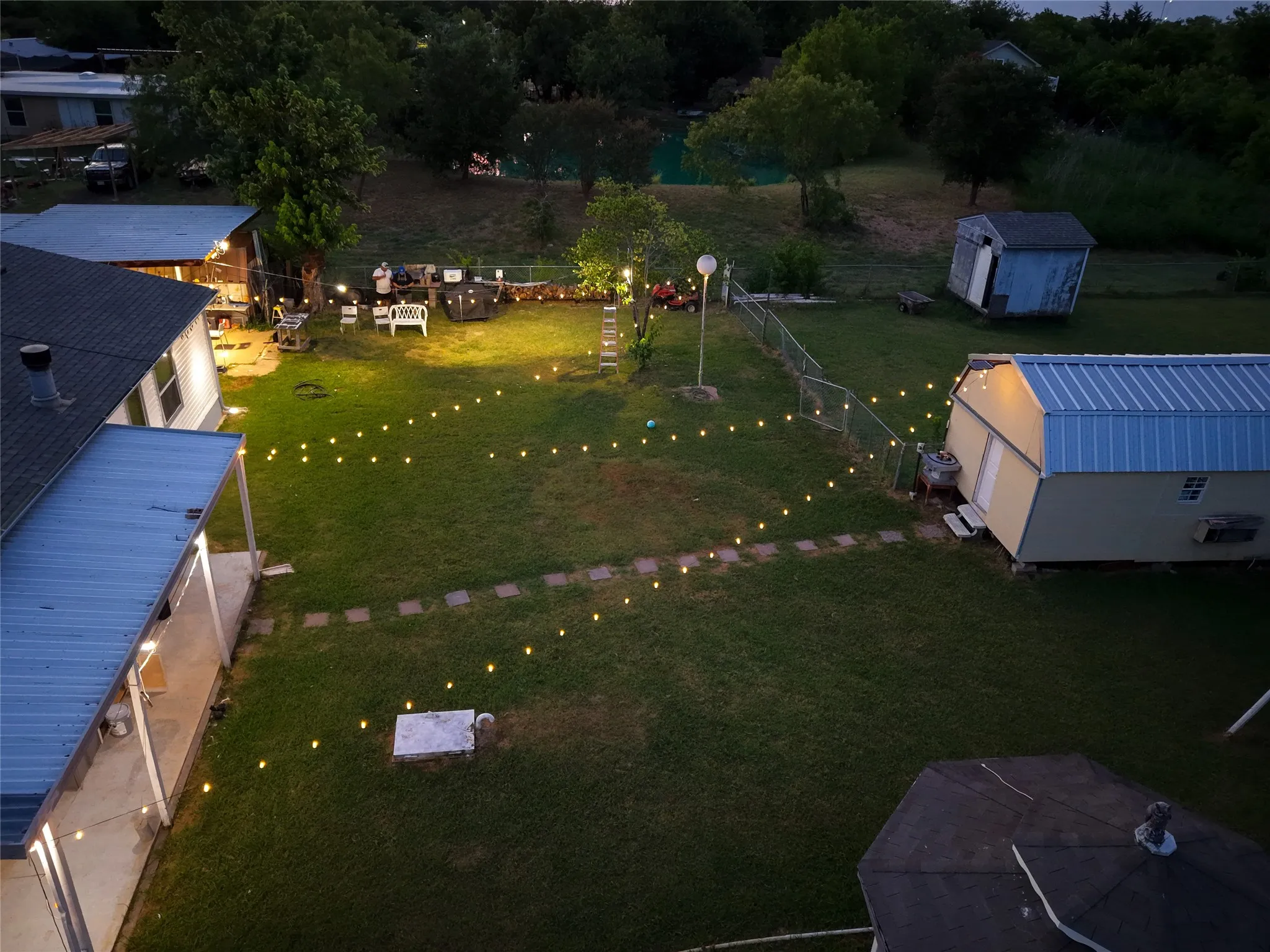 Mobile Home For Sale in Kaufman County , 7151 County Road 151, Kaufman, Texas 75142, 3 Bedroom, 2 Bathroom, Garage spaces, 1,568 Sqft, built in 2000, mls#21323607, Real Estate Agent in Kaufman, Homes For Sale in Kaufman county, Homes For Sale in Kaufman, Realtor in Kaufman Texas, Real Estate Brokerage Independent Realty Texas, Luminita Cordes Realtor
