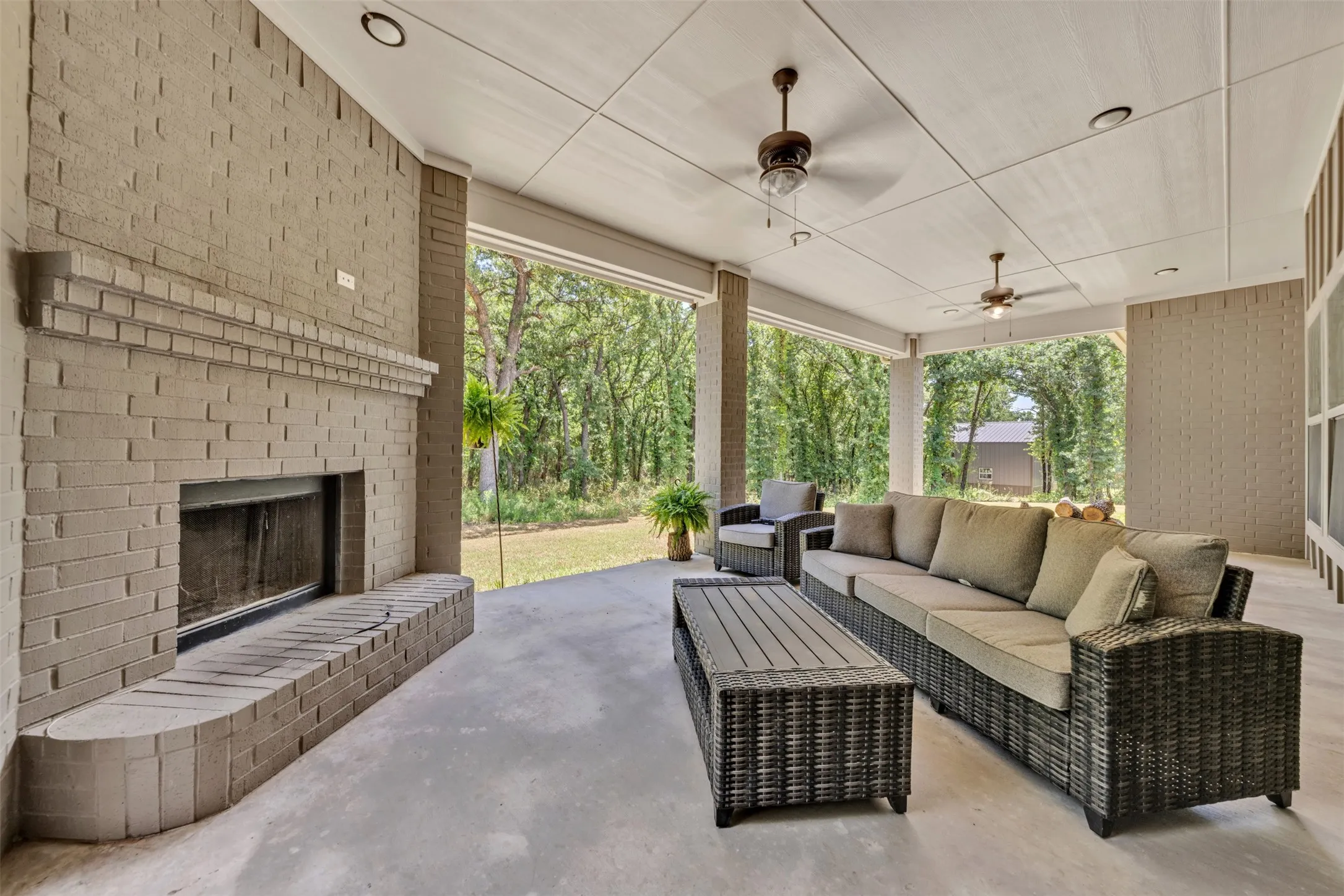 Single Family Residence For Sale in Parker County , 250 Red Top Road, Poolville, Texas 76487, 4 Bedroom, 3 Bathroom, 3 Garage spaces, 2,552 Sqft, built in 2024, mls#21325754, Real Estate Agent in Poolville, Homes For Sale in Parker county, Homes For Sale in Poolville, Realtor in Poolville Texas, Real Estate Brokerage Independent Realty Texas, Luminita Cordes Realtor