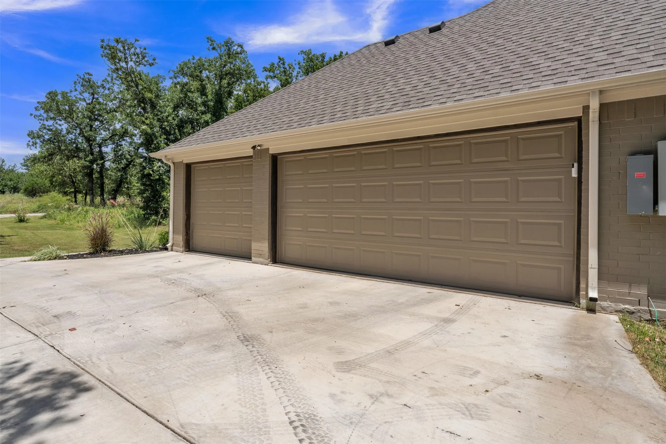 Single Family Residence For Sale in Parker County , 250 Red Top Road, Poolville, Texas 76487, 4 Bedroom, 3 Bathroom, 3 Garage spaces, 2,552 Sqft, built in 2024, mls#21325754, Real Estate Agent in Poolville, Homes For Sale in Parker county, Homes For Sale in Poolville, Realtor in Poolville Texas, Real Estate Brokerage Independent Realty Texas, Luminita Cordes Realtor