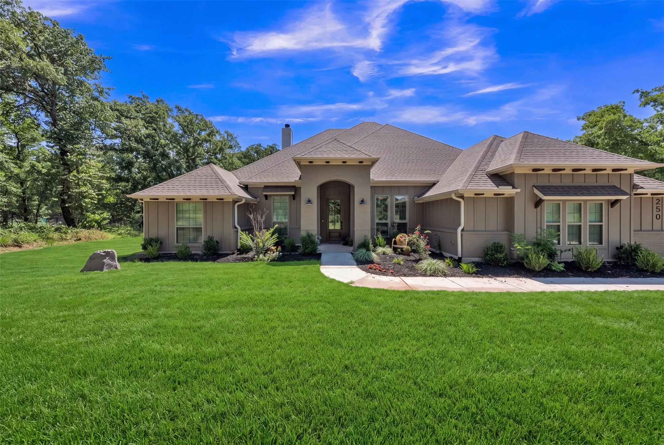 Single Family Residence For Sale in Parker County , 250 Red Top Road, Poolville, Texas 76487, 4 Bedroom, 3 Bathroom, 3 Garage spaces, 2,552 Sqft, built in 2024, mls#21325754, Real Estate Agent in Poolville, Homes For Sale in Parker county, Homes For Sale in Poolville, Realtor in Poolville Texas, Real Estate Brokerage Independent Realty Texas, Luminita Cordes Realtor