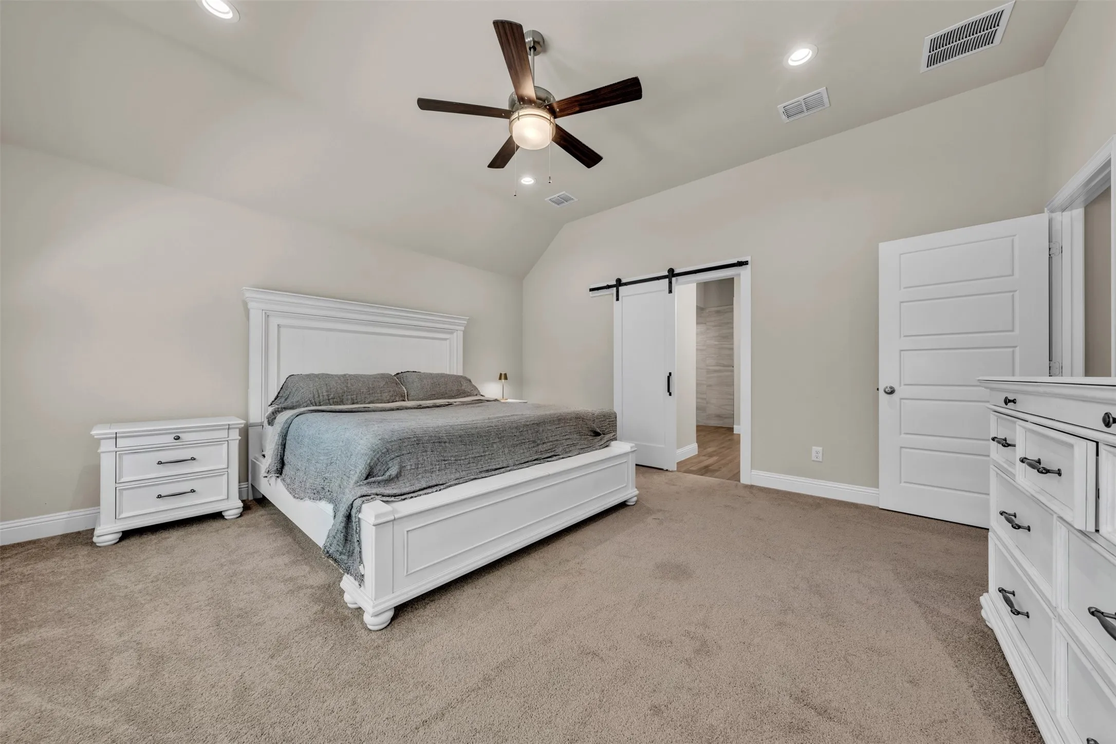 Single Family Residence For Sale in Parker County , 250 Red Top Road, Poolville, Texas 76487, 4 Bedroom, 3 Bathroom, 3 Garage spaces, 2,552 Sqft, built in 2024, mls#21325754, Real Estate Agent in Poolville, Homes For Sale in Parker county, Homes For Sale in Poolville, Realtor in Poolville Texas, Real Estate Brokerage Independent Realty Texas, Luminita Cordes Realtor