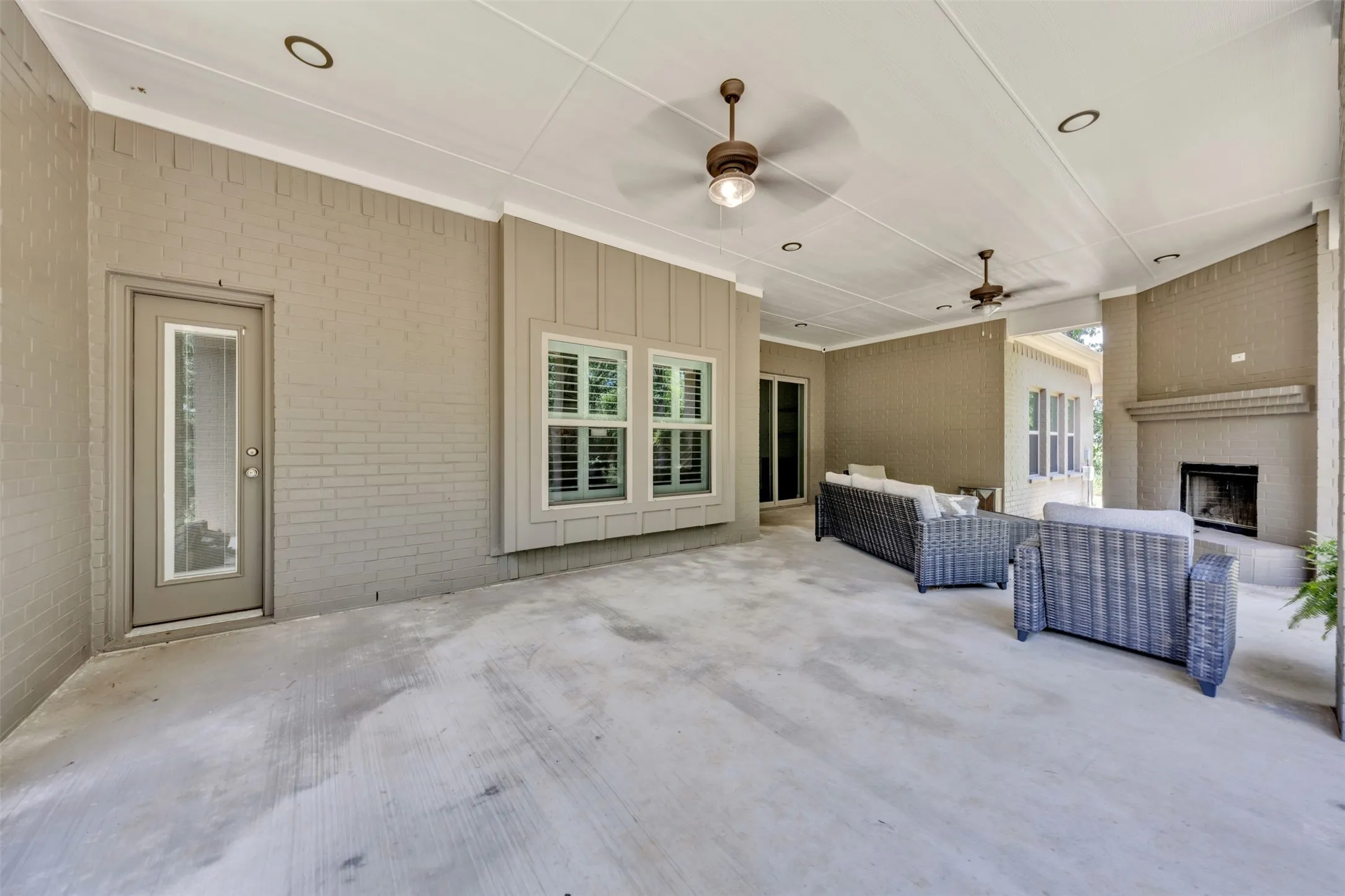 Single Family Residence For Sale in Parker County , 250 Red Top Road, Poolville, Texas 76487, 4 Bedroom, 3 Bathroom, 3 Garage spaces, 2,552 Sqft, built in 2024, mls#21325754, Real Estate Agent in Poolville, Homes For Sale in Parker county, Homes For Sale in Poolville, Realtor in Poolville Texas, Real Estate Brokerage Independent Realty Texas, Luminita Cordes Realtor