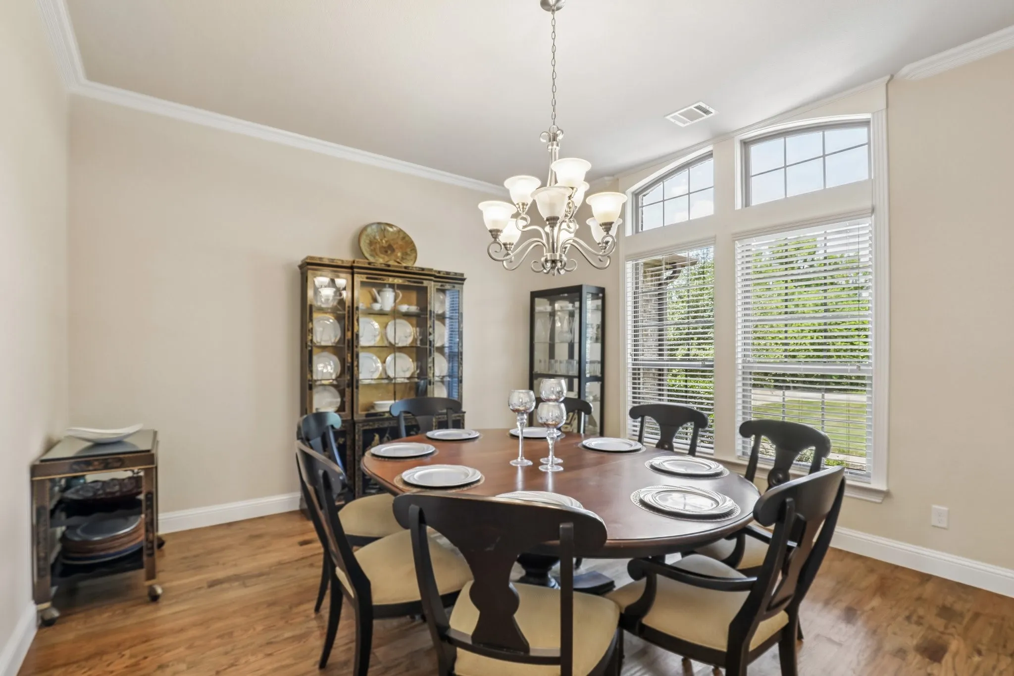 Single Family Residence For Sale in Ellis County , 2810 Fossil Creek Drive, Midlothian, Texas 76065, 4 Bedroom, 3 Bathroom, 3 Garage spaces, 2,708 Sqft, built in 2017, mls#21323179, Real Estate Agent in Midlothian, Homes For Sale in Ellis county, Homes For Sale in Midlothian, Realtor in Midlothian Texas, Real Estate Brokerage Independent Realty Texas, Luminita Cordes Realtor