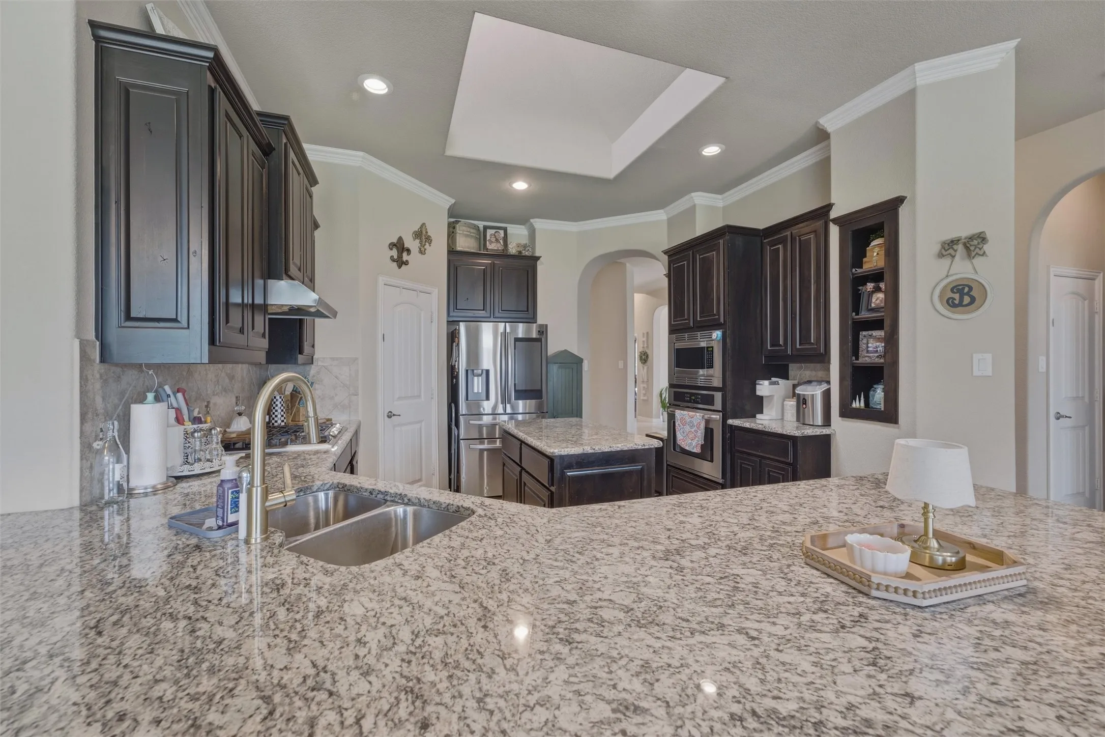 Single Family Residence For Sale in Tarrant County , 2955 Geneva Drive, Grand Prairie, Texas 75054, 4 Bedroom, 3 Bathroom, 2 Garage spaces, 2,400 Sqft, built in 2016, mls#21322462, Real Estate Agent in Grand Prairie, Homes For Sale in Tarrant county, Homes For Sale in Grand Prairie, Realtor in Grand Prairie Texas, Real Estate Brokerage Independent Realty Texas, Luminita Cordes Realtor