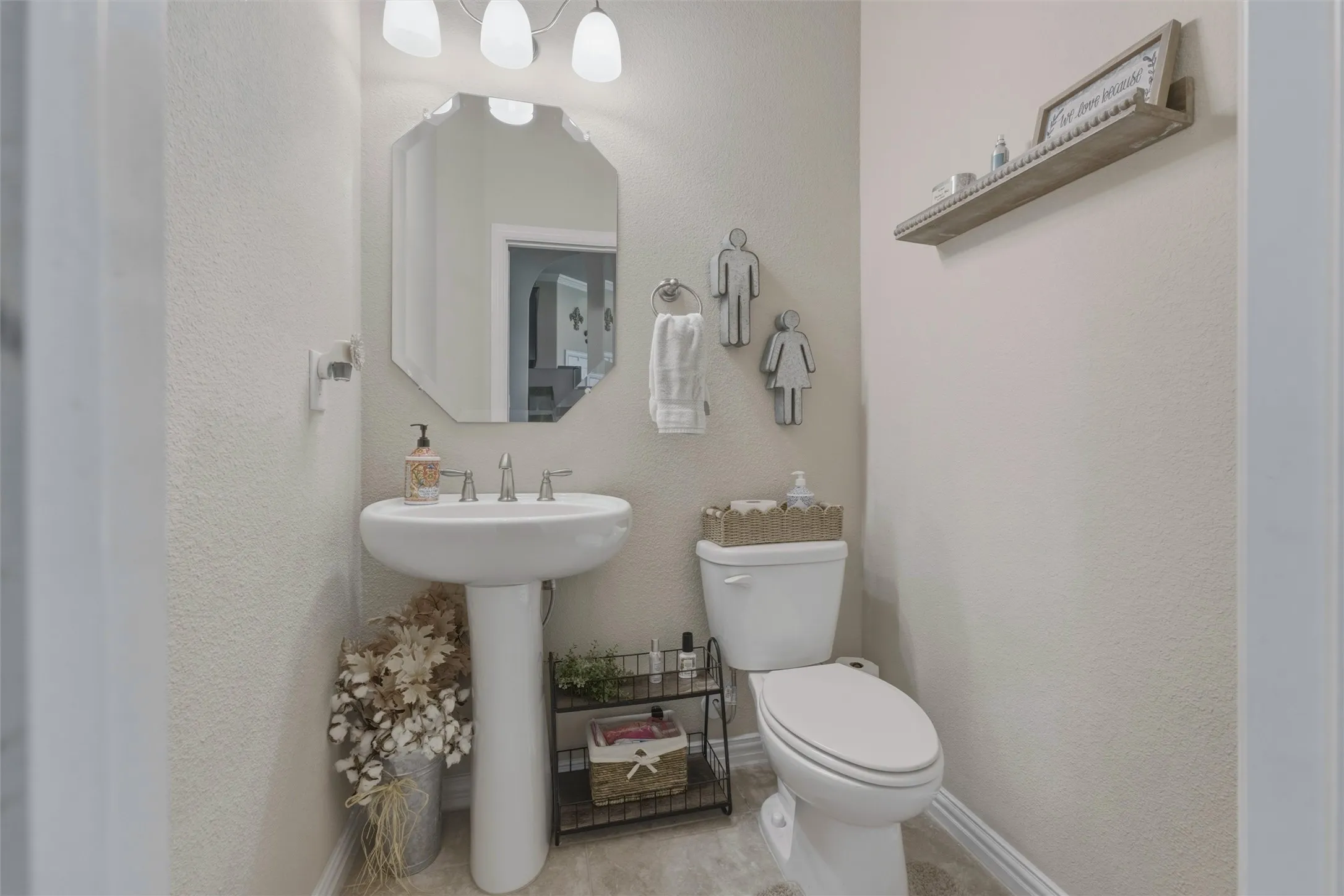Single Family Residence For Sale in Tarrant County , 2955 Geneva Drive, Grand Prairie, Texas 75054, 4 Bedroom, 3 Bathroom, 2 Garage spaces, 2,400 Sqft, built in 2016, mls#21322462, Real Estate Agent in Grand Prairie, Homes For Sale in Tarrant county, Homes For Sale in Grand Prairie, Realtor in Grand Prairie Texas, Real Estate Brokerage Independent Realty Texas, Luminita Cordes Realtor
