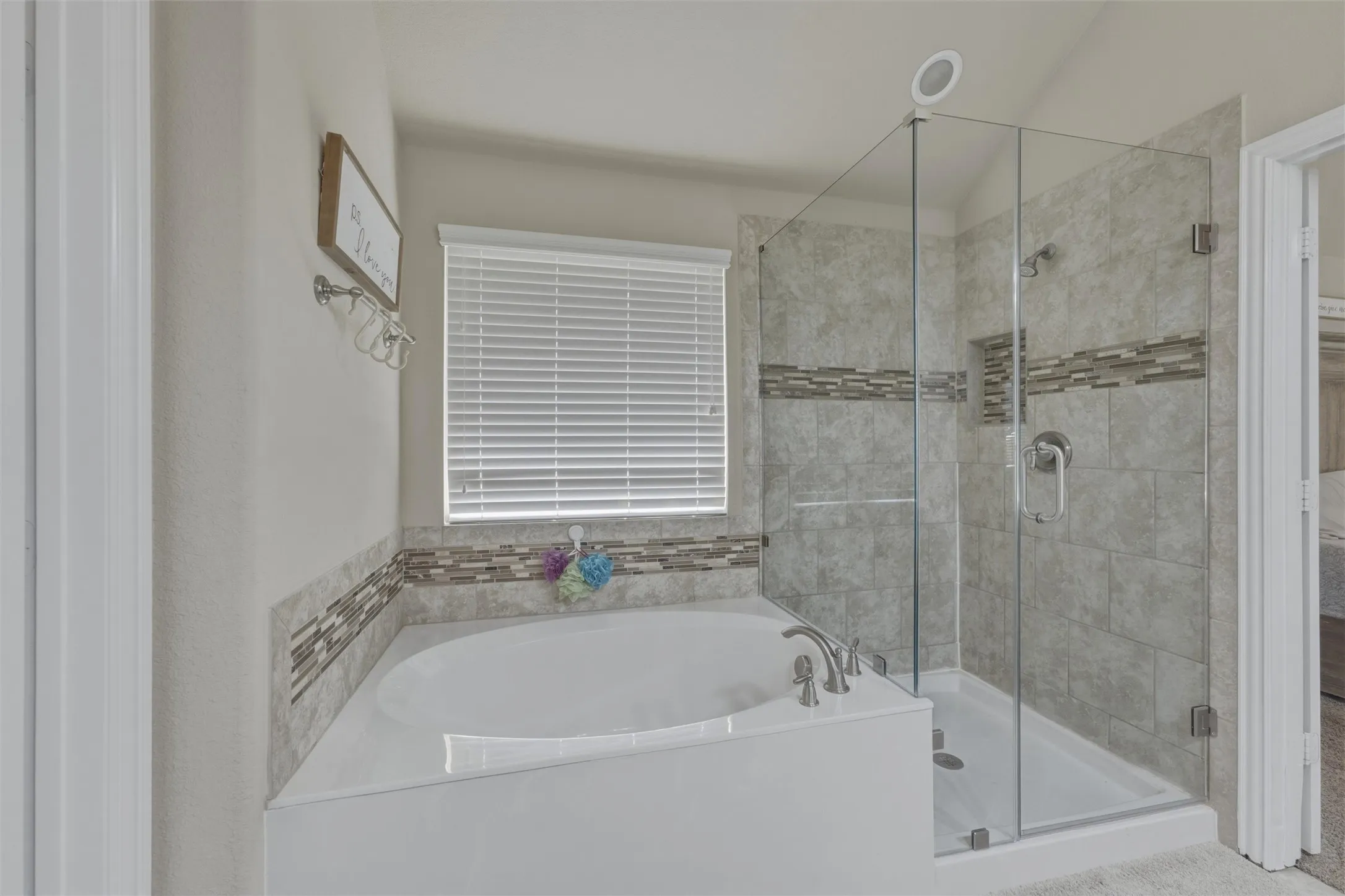 Single Family Residence For Sale in Tarrant County , 2955 Geneva Drive, Grand Prairie, Texas 75054, 4 Bedroom, 3 Bathroom, 2 Garage spaces, 2,400 Sqft, built in 2016, mls#21322462, Real Estate Agent in Grand Prairie, Homes For Sale in Tarrant county, Homes For Sale in Grand Prairie, Realtor in Grand Prairie Texas, Real Estate Brokerage Independent Realty Texas, Luminita Cordes Realtor
