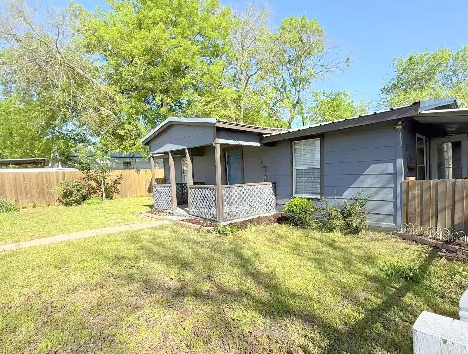 Single Family Residence For Sale in Collin County , 2925 Janet Drive, Wylie, Texas 75098, 3 Bedrooms, 2 Bathrooms, Garage spaces, 1,652 Sqft, built in 1955, Price $289,000, mls#21316926, Real Estate Agent in Wylie, Homes For Sale in Collin county, Homes For Sale in Wylie, Realtor in Wylie Texas, Real Estate Brokerage Independent Realty Texas, Luminita Cordes Realtor