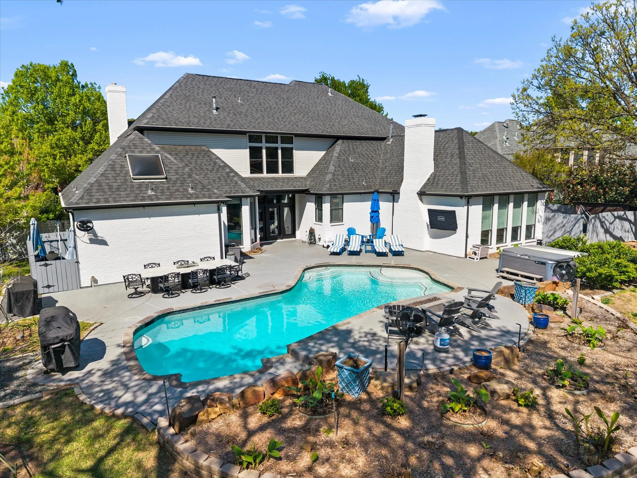 Single Family Residence For Sale in Tarrant County , 1107 Travis Court, Southlake, Texas 76092, 5 Bedroom, 4 Bathroom, 3 Garage spaces, 4,883 Sqft, built in 1994, mls#21325864, Real Estate Agent in Southlake, Homes For Sale in Tarrant county, Homes For Sale in Southlake, Realtor in Southlake Texas, Real Estate Brokerage Independent Realty Texas, Luminita Cordes Realtor