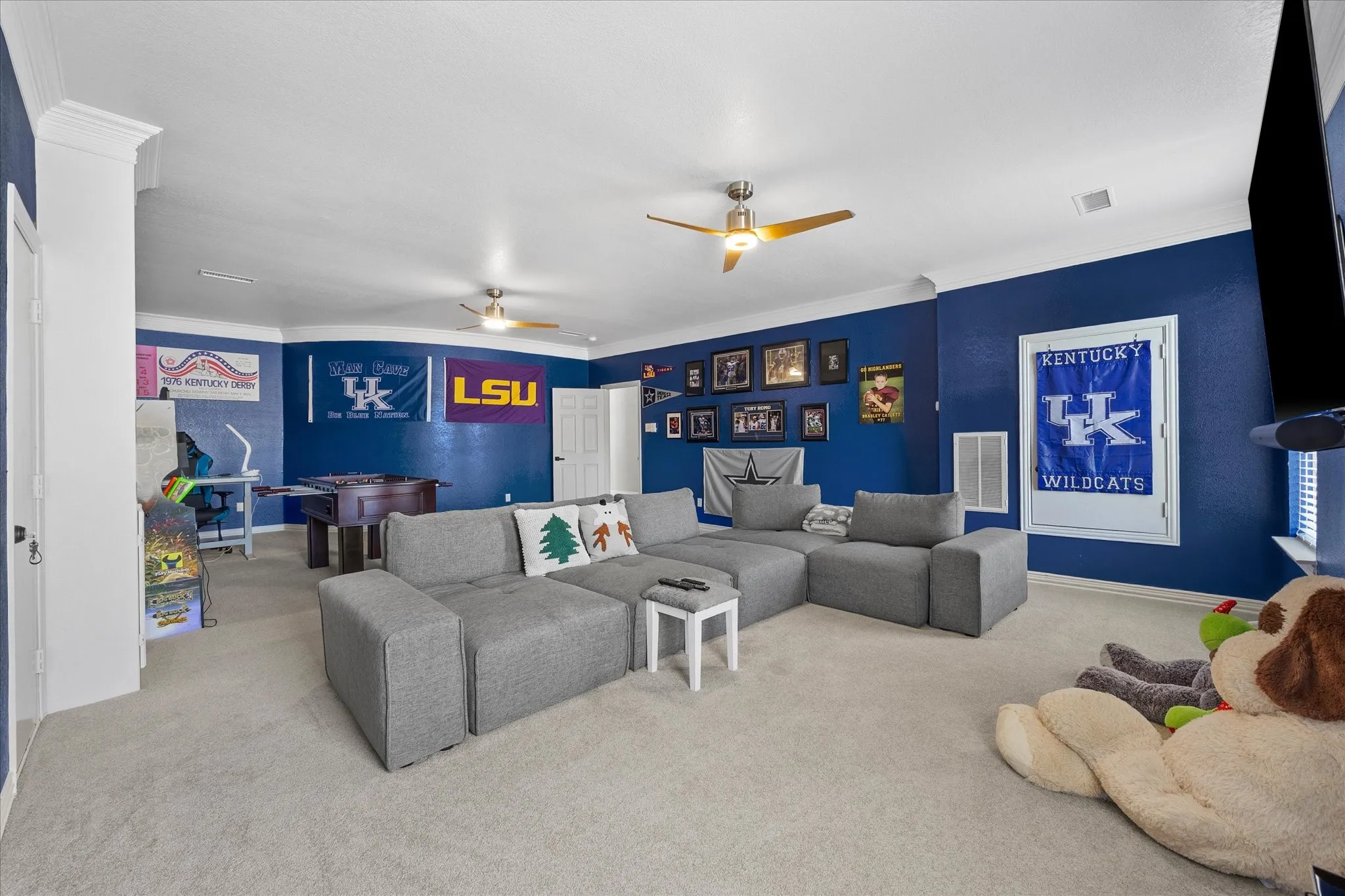 Single Family Residence For Sale in Tarrant County , 1107 Travis Court, Southlake, Texas 76092, 5 Bedroom, 4 Bathroom, 3 Garage spaces, 4,883 Sqft, built in 1994, mls#21325864, Real Estate Agent in Southlake, Homes For Sale in Tarrant county, Homes For Sale in Southlake, Realtor in Southlake Texas, Real Estate Brokerage Independent Realty Texas, Luminita Cordes Realtor