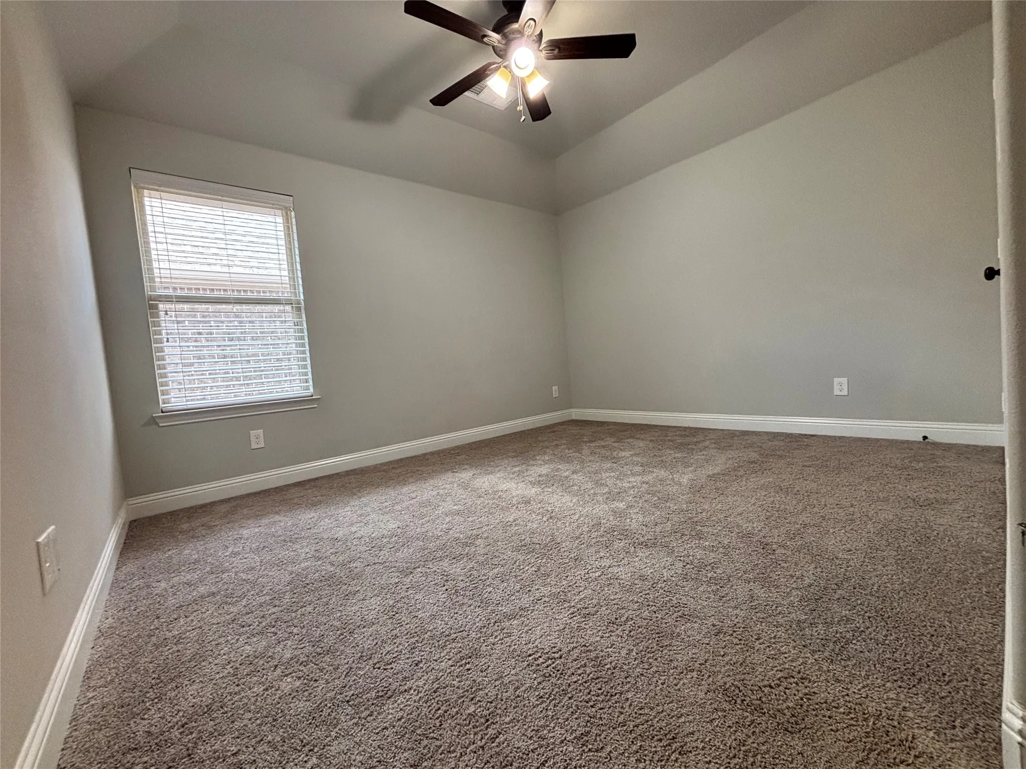 Single Family Residence For Sale in Dallas County , 3421 Poinsettia Way, Irving, Texas 75038, 4 Bedrooms, 3 Bathrooms, 2 Garage spaces, 2,820 Sqft, built in 2017, Price $699,900, mls#21325861, Real Estate Agent in Irving, Homes For Sale in Dallas county, Homes For Sale in Irving, Realtor in Irving Texas, Real Estate Brokerage Independent Realty Texas, Luminita Cordes Realtor