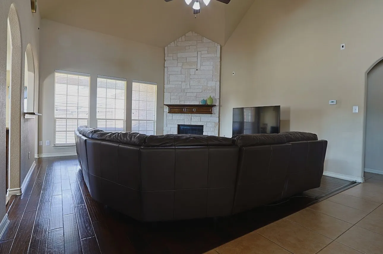 Single Family Residence For Sale in Collin County , 11673 Gatesville Drive, Frisco, Texas 75035, 5 Bedroom, 4 Bathroom, 2 Garage spaces, 3,827 Sqft, built in 2010, mls#21325903, Real Estate Agent in Frisco, Homes For Sale in Collin county, Homes For Sale in Frisco, Realtor in Frisco Texas, Real Estate Brokerage Independent Realty Texas, Luminita Cordes Realtor