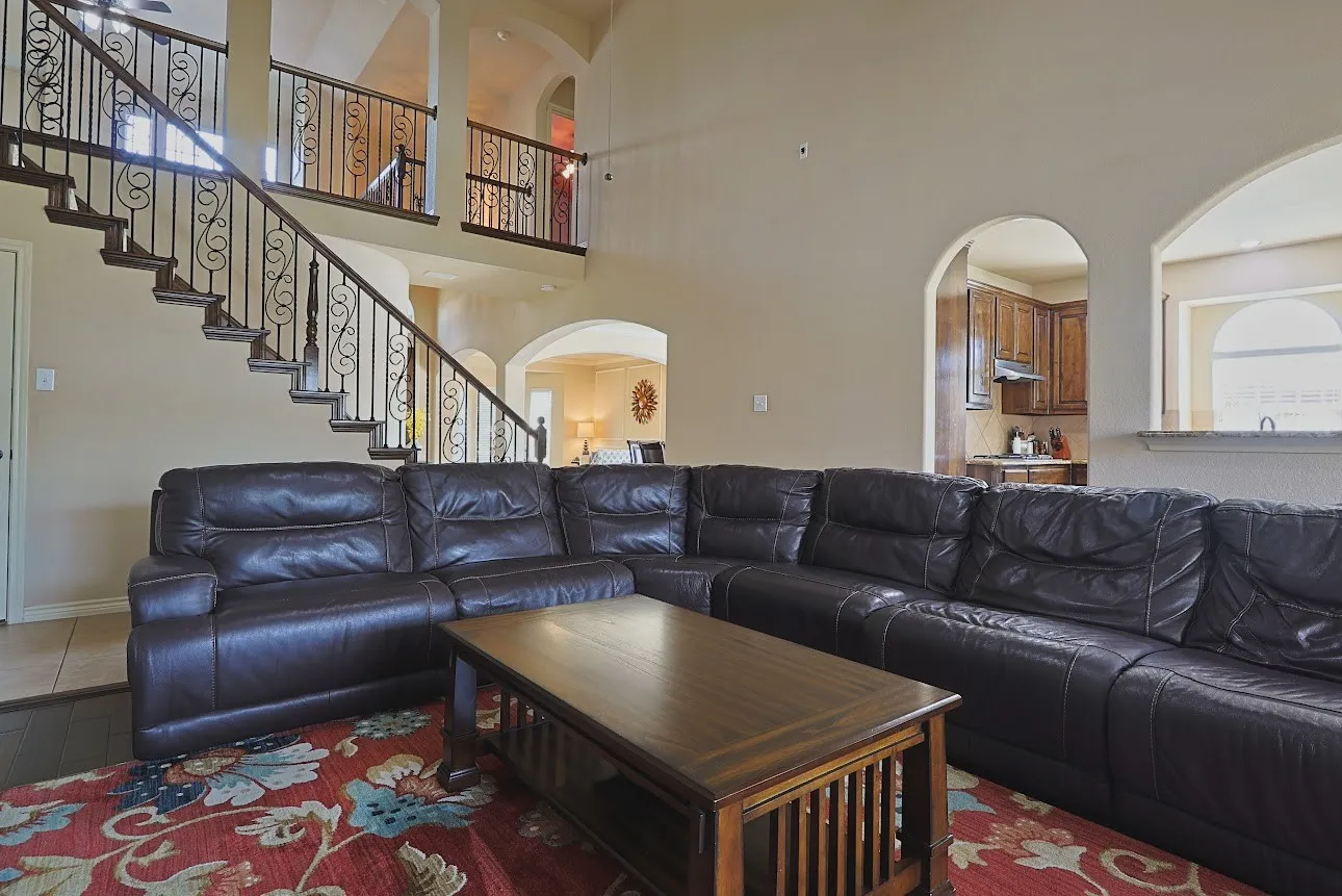 Single Family Residence For Sale in Collin County , 11673 Gatesville Drive, Frisco, Texas 75035, 5 Bedroom, 4 Bathroom, 2 Garage spaces, 3,827 Sqft, built in 2010, mls#21325903, Real Estate Agent in Frisco, Homes For Sale in Collin county, Homes For Sale in Frisco, Realtor in Frisco Texas, Real Estate Brokerage Independent Realty Texas, Luminita Cordes Realtor