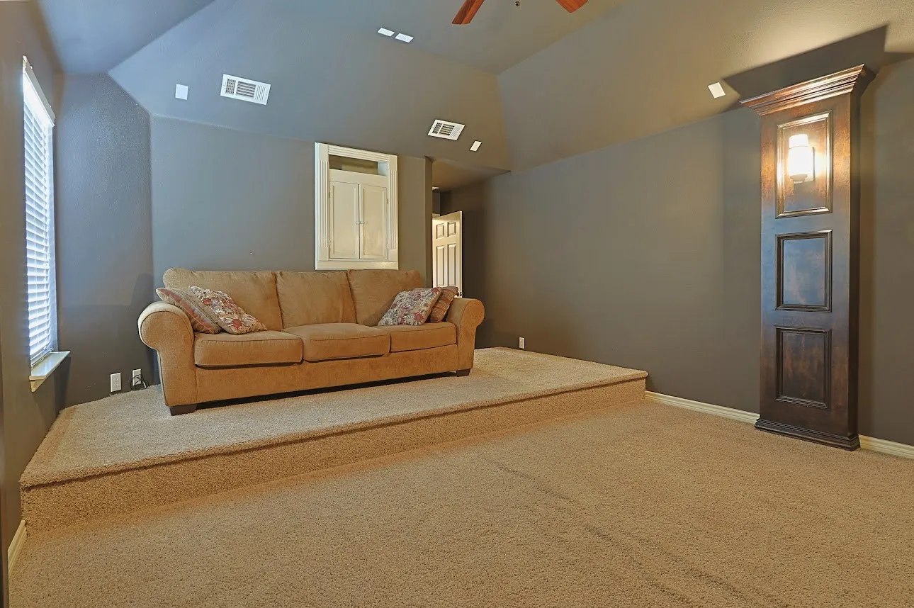 Single Family Residence For Sale in Collin County , 11673 Gatesville Drive, Frisco, Texas 75035, 5 Bedroom, 4 Bathroom, 2 Garage spaces, 3,827 Sqft, built in 2010, mls#21325903, Real Estate Agent in Frisco, Homes For Sale in Collin county, Homes For Sale in Frisco, Realtor in Frisco Texas, Real Estate Brokerage Independent Realty Texas, Luminita Cordes Realtor