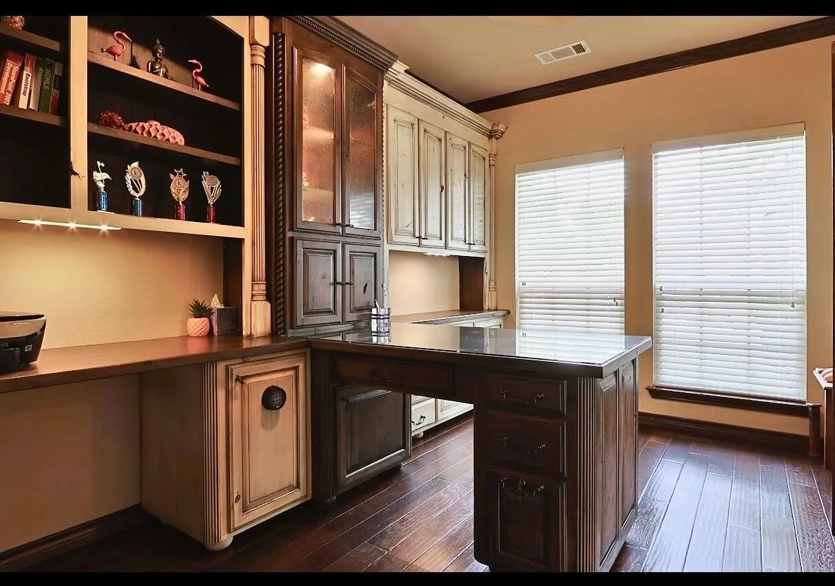 Single Family Residence For Sale in Collin County , 11673 Gatesville Drive, Frisco, Texas 75035, 5 Bedroom, 4 Bathroom, 2 Garage spaces, 3,827 Sqft, built in 2010, mls#21325903, Real Estate Agent in Frisco, Homes For Sale in Collin county, Homes For Sale in Frisco, Realtor in Frisco Texas, Real Estate Brokerage Independent Realty Texas, Luminita Cordes Realtor