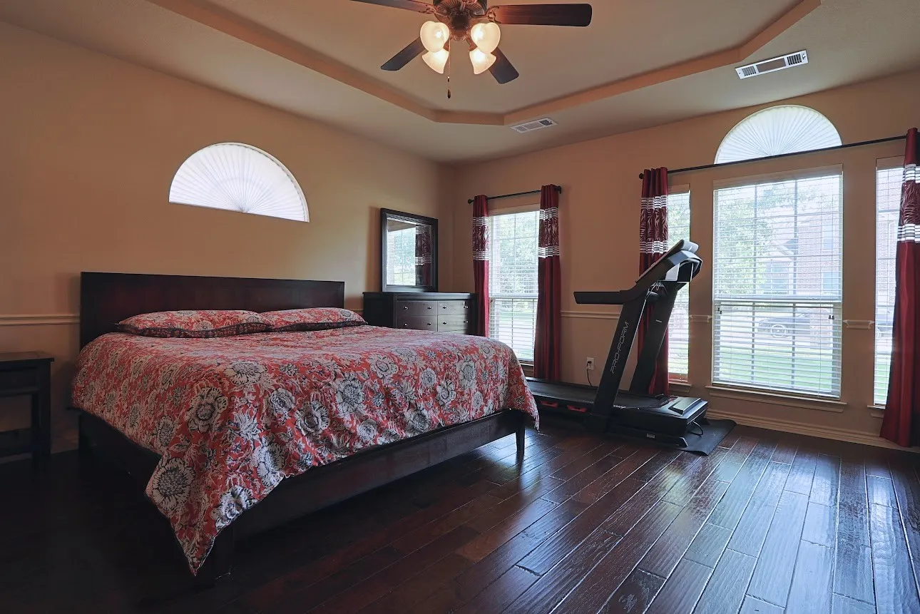 Single Family Residence For Sale in Collin County , 11673 Gatesville Drive, Frisco, Texas 75035, 5 Bedroom, 4 Bathroom, 2 Garage spaces, 3,827 Sqft, built in 2010, mls#21325903, Real Estate Agent in Frisco, Homes For Sale in Collin county, Homes For Sale in Frisco, Realtor in Frisco Texas, Real Estate Brokerage Independent Realty Texas, Luminita Cordes Realtor