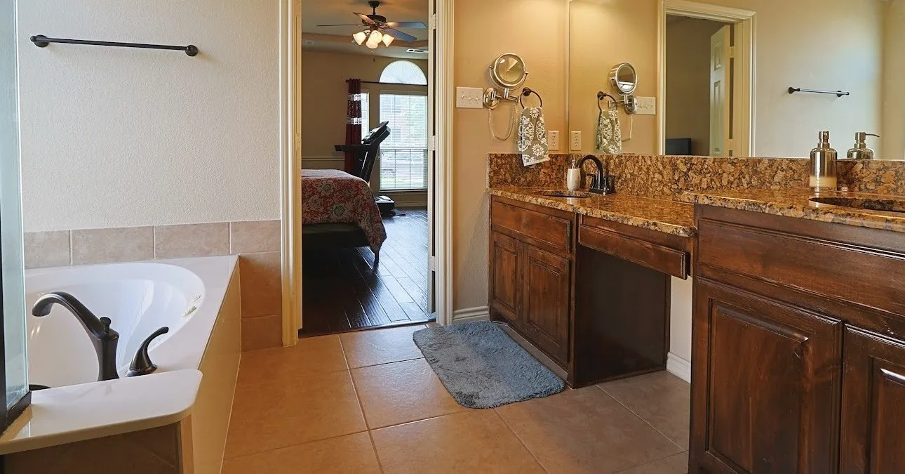 Single Family Residence For Sale in Collin County , 11673 Gatesville Drive, Frisco, Texas 75035, 5 Bedroom, 4 Bathroom, 2 Garage spaces, 3,827 Sqft, built in 2010, mls#21325903, Real Estate Agent in Frisco, Homes For Sale in Collin county, Homes For Sale in Frisco, Realtor in Frisco Texas, Real Estate Brokerage Independent Realty Texas, Luminita Cordes Realtor