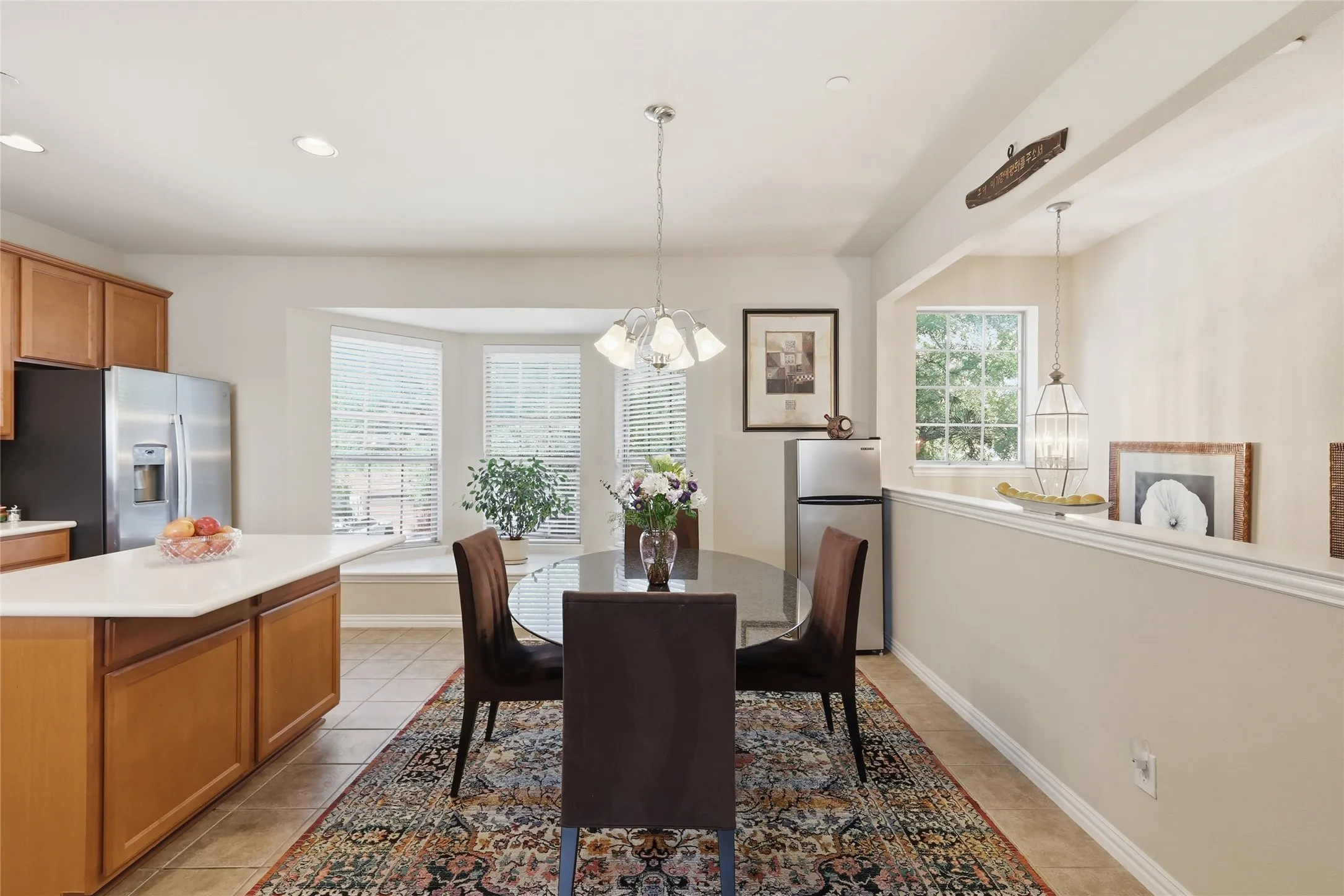 Townhouse For Sale in Dallas County , 1431 Chase Lane, Irving, Texas 75063, 3 Bedroom, 3 Bathroom, 2 Garage spaces, 2,319 Sqft, built in 2005, mls#21325169, Real Estate Agent in Irving, Homes For Sale in Dallas county, Homes For Sale in Irving, Realtor in Irving Texas, Real Estate Brokerage Independent Realty Texas, Luminita Cordes Realtor