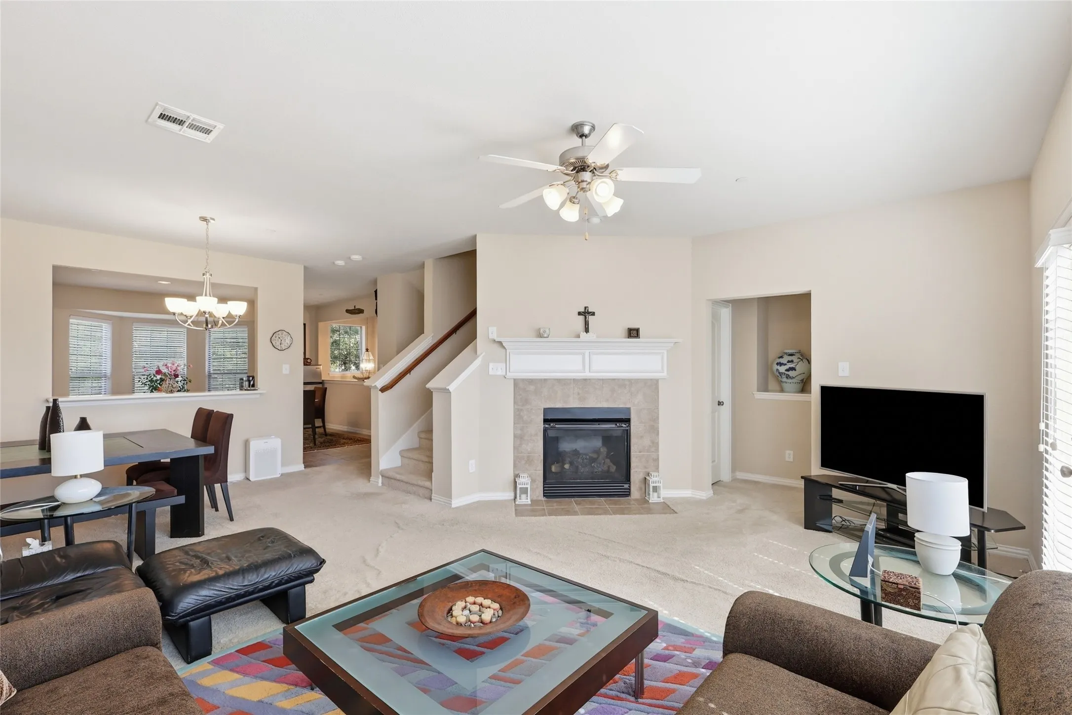 Townhouse For Sale in Dallas County , 1431 Chase Lane, Irving, Texas 75063, 3 Bedroom, 3 Bathroom, 2 Garage spaces, 2,319 Sqft, built in 2005, mls#21325169, Real Estate Agent in Irving, Homes For Sale in Dallas county, Homes For Sale in Irving, Realtor in Irving Texas, Real Estate Brokerage Independent Realty Texas, Luminita Cordes Realtor
