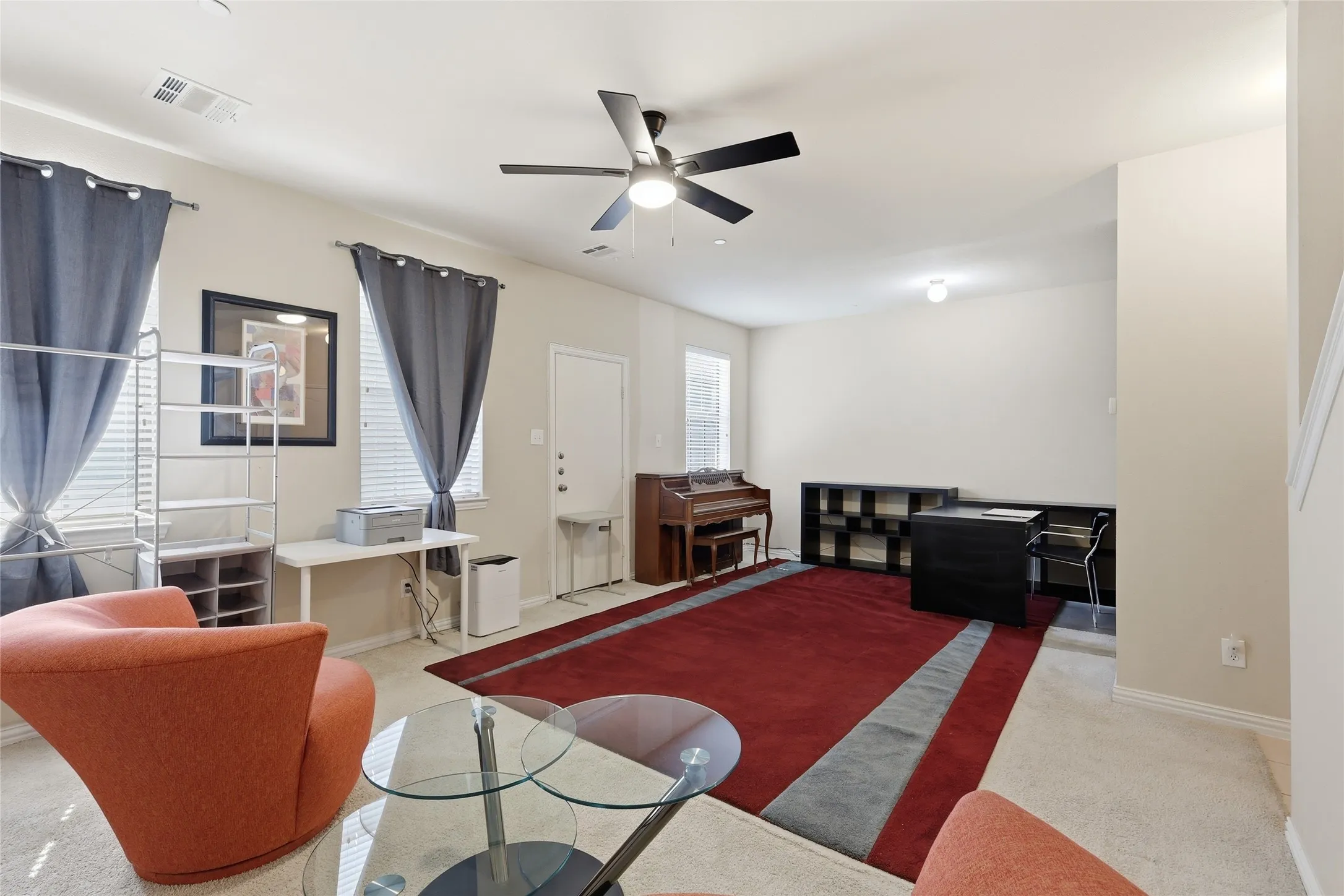 Townhouse For Sale in Dallas County , 1431 Chase Lane, Irving, Texas 75063, 3 Bedroom, 3 Bathroom, 2 Garage spaces, 2,319 Sqft, built in 2005, mls#21325169, Real Estate Agent in Irving, Homes For Sale in Dallas county, Homes For Sale in Irving, Realtor in Irving Texas, Real Estate Brokerage Independent Realty Texas, Luminita Cordes Realtor
