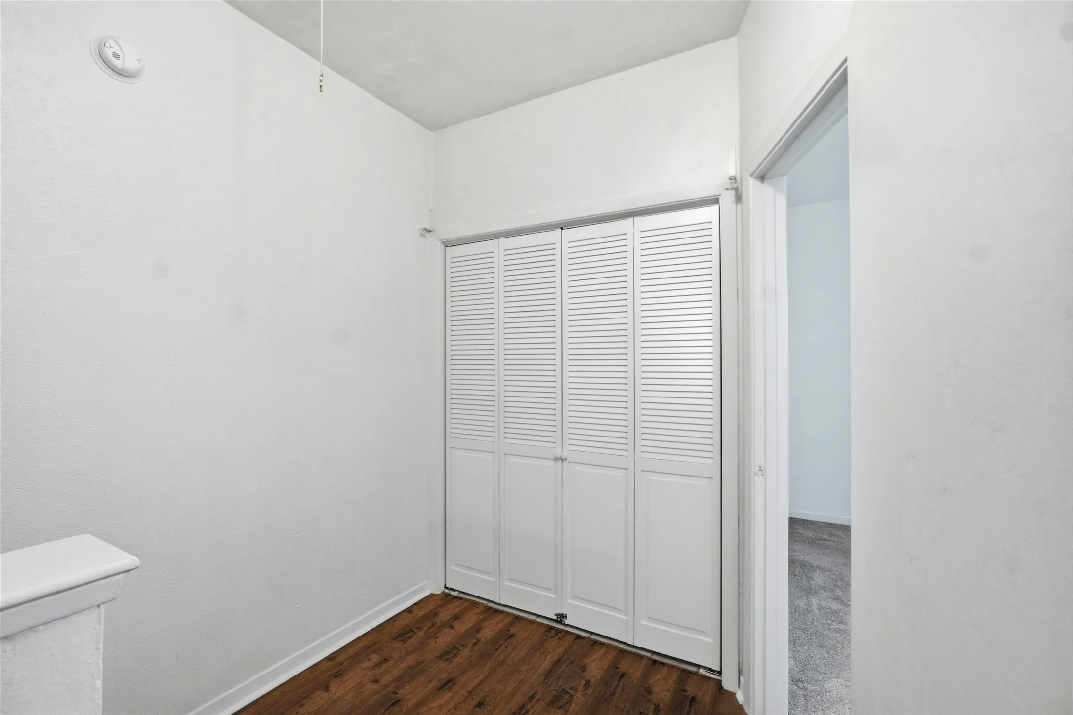 Townhouse For Rent in Dallas County , 2727 Reagan Street D, Dallas, Texas 75219, 2 Bedroom, 2 Bathroom, 1 Garage spaces, 983 Sqft, built in 1982, mls#21325915, Real Estate Agent in Dallas, Homes For Rent in Dallas county, Homes For Rent in Dallas, Realtor in Dallas Texas, Real Estate Brokerage Independent Realty Texas, Luminita Cordes Realtor
