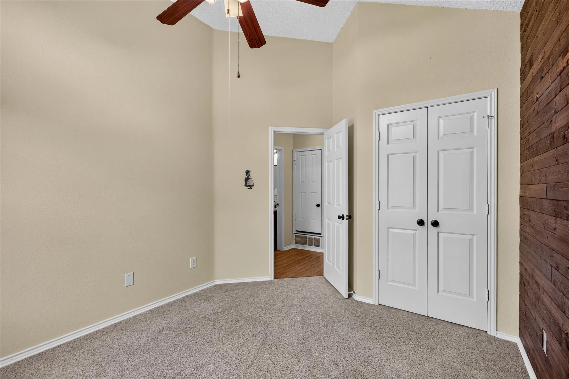 Double door closet