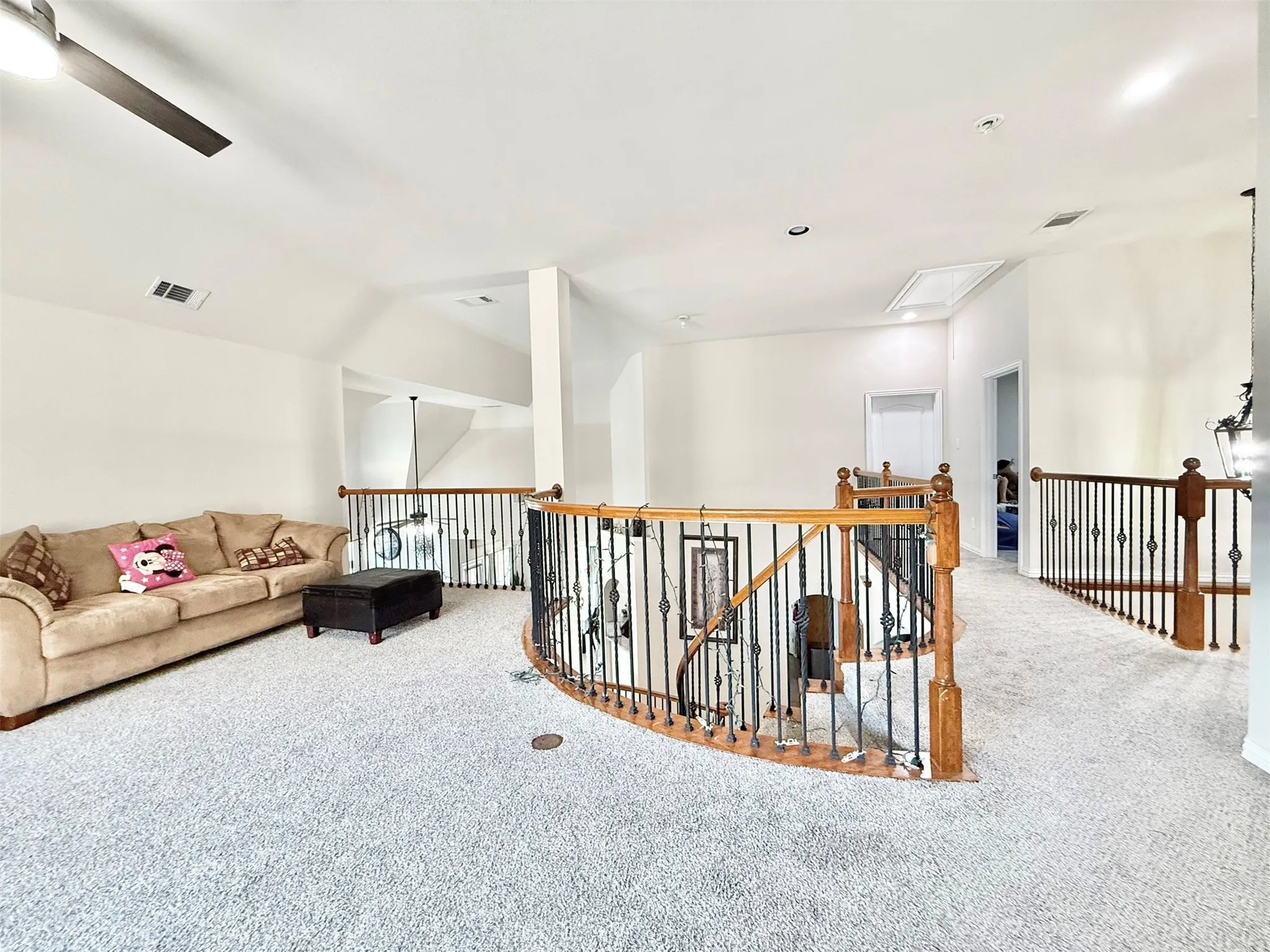 Single Family Residence For Rent in Denton County , 7430 Hidden Cove Lane, Frisco, Texas 75034, 5 Bedroom, 4 Bathroom, 2 Garage spaces, 4,263 Sqft, built in 2011, mls#21325923, Real Estate Agent in Frisco, Homes For Rent in Denton county, Homes For Rent in Frisco, Realtor in Frisco Texas, Real Estate Brokerage Independent Realty Texas, Luminita Cordes Realtor