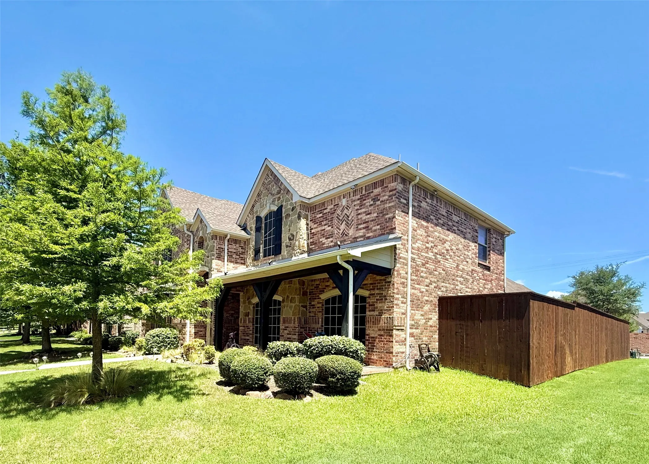 Single Family Residence For Rent in Denton County , 7430 Hidden Cove Lane, Frisco, Texas 75034, 5 Bedroom, 4 Bathroom, 2 Garage spaces, 4,263 Sqft, built in 2011, mls#21325923, Real Estate Agent in Frisco, Homes For Rent in Denton county, Homes For Rent in Frisco, Realtor in Frisco Texas, Real Estate Brokerage Independent Realty Texas, Luminita Cordes Realtor