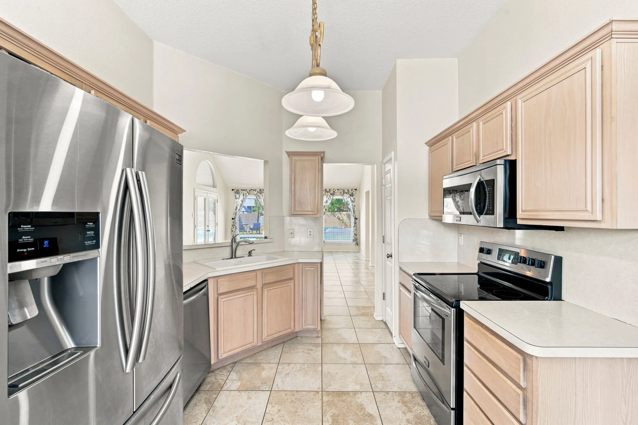 Single Family Residence For Sale in Ellis County , 316 Willow Creek Lane, Glenn Heights, Texas 75154, 3 Bedroom, 2 Bathroom, 2 Garage spaces, 1,597 Sqft, built in 1999, mls#21316975, Real Estate Agent in Glenn Heights, Homes For Sale in Ellis county, Homes For Sale in Glenn Heights, Realtor in Glenn Heights Texas, Real Estate Brokerage Independent Realty Texas, Luminita Cordes Realtor