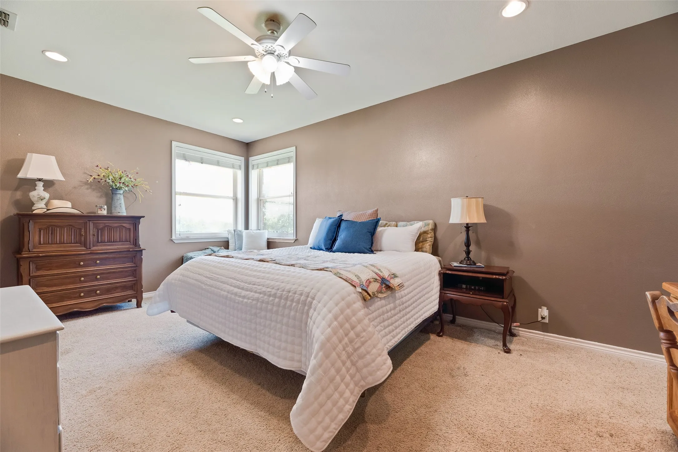 Farm For Sale in Grayson County , TBD1 US Hwy 82, Bells, Texas 75414, 3 Bedroom, 3 Bathroom, 2 Garage spaces, 2,804 Sqft, built in 2004, mls#21325934, Real Estate Agent in Bells, Homes For Sale in Grayson county, Homes For Sale in Bells, Realtor in Bells Texas, Real Estate Brokerage Independent Realty Texas, Luminita Cordes Realtor