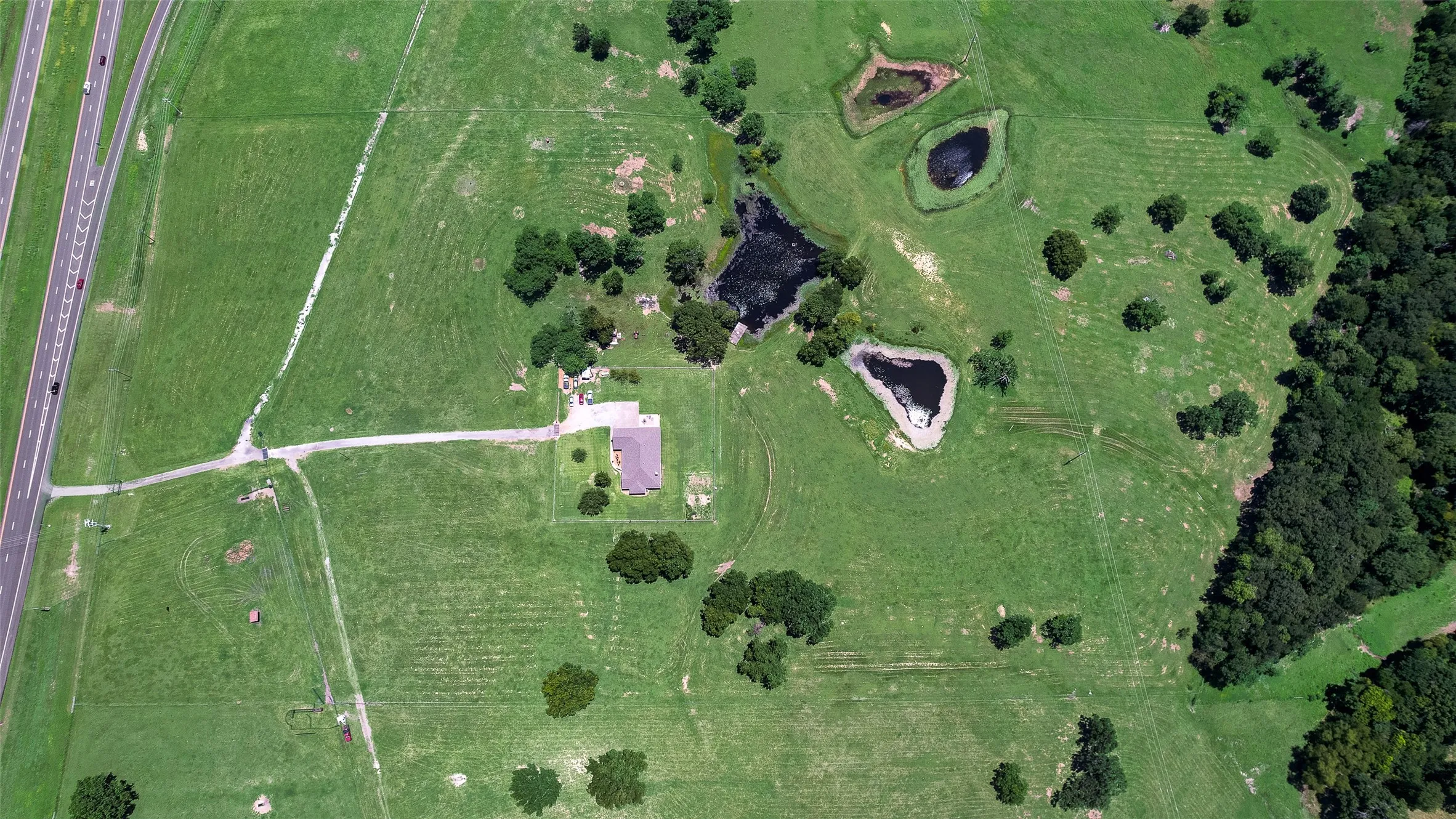Farm For Sale in Grayson County , TBD1 US Hwy 82, Bells, Texas 75414, 3 Bedroom, 3 Bathroom, 2 Garage spaces, 2,804 Sqft, built in 2004, mls#21325934, Real Estate Agent in Bells, Homes For Sale in Grayson county, Homes For Sale in Bells, Realtor in Bells Texas, Real Estate Brokerage Independent Realty Texas, Luminita Cordes Realtor