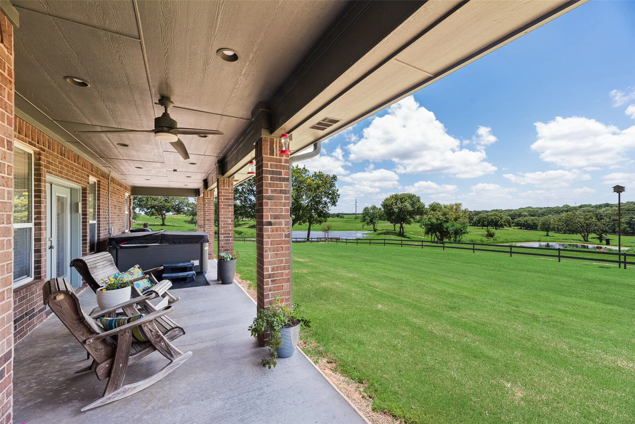 Farm For Sale in Grayson County , TBD1 US Hwy 82, Bells, Texas 75414, 3 Bedroom, 3 Bathroom, 2 Garage spaces, 2,804 Sqft, built in 2004, mls#21325934, Real Estate Agent in Bells, Homes For Sale in Grayson county, Homes For Sale in Bells, Realtor in Bells Texas, Real Estate Brokerage Independent Realty Texas, Luminita Cordes Realtor