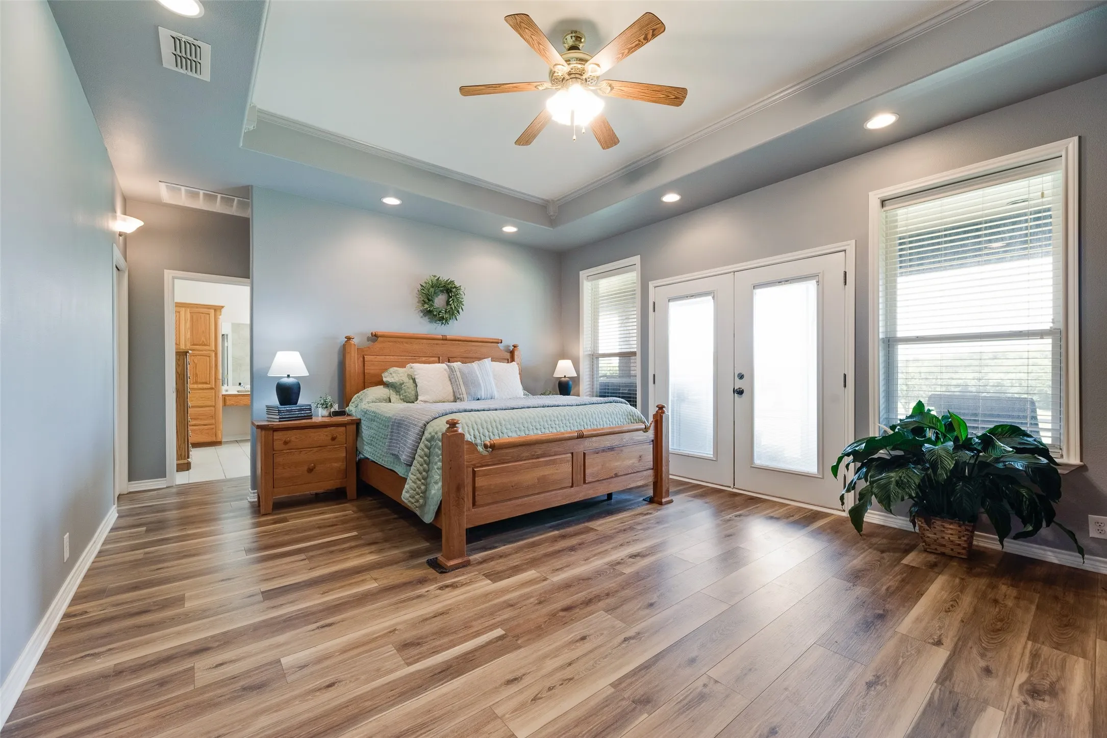 Farm For Sale in Grayson County , TBD1 US Hwy 82, Bells, Texas 75414, 3 Bedroom, 3 Bathroom, 2 Garage spaces, 2,804 Sqft, built in 2004, mls#21325934, Real Estate Agent in Bells, Homes For Sale in Grayson county, Homes For Sale in Bells, Realtor in Bells Texas, Real Estate Brokerage Independent Realty Texas, Luminita Cordes Realtor