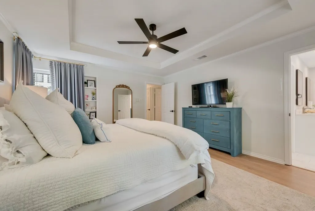 Single Family Residence For Sale in Rockwall County , 1108 N Lakeshore Drive, Rockwall, Texas 75087, 3 Bedroom, 2 Bathroom, 2 Garage spaces, 2,022 Sqft, built in 1984, mls#21318211, Real Estate Agent in Rockwall, Homes For Sale in Rockwall county, Homes For Sale in Rockwall, Realtor in Rockwall Texas, Real Estate Brokerage Independent Realty Texas, Luminita Cordes Realtor