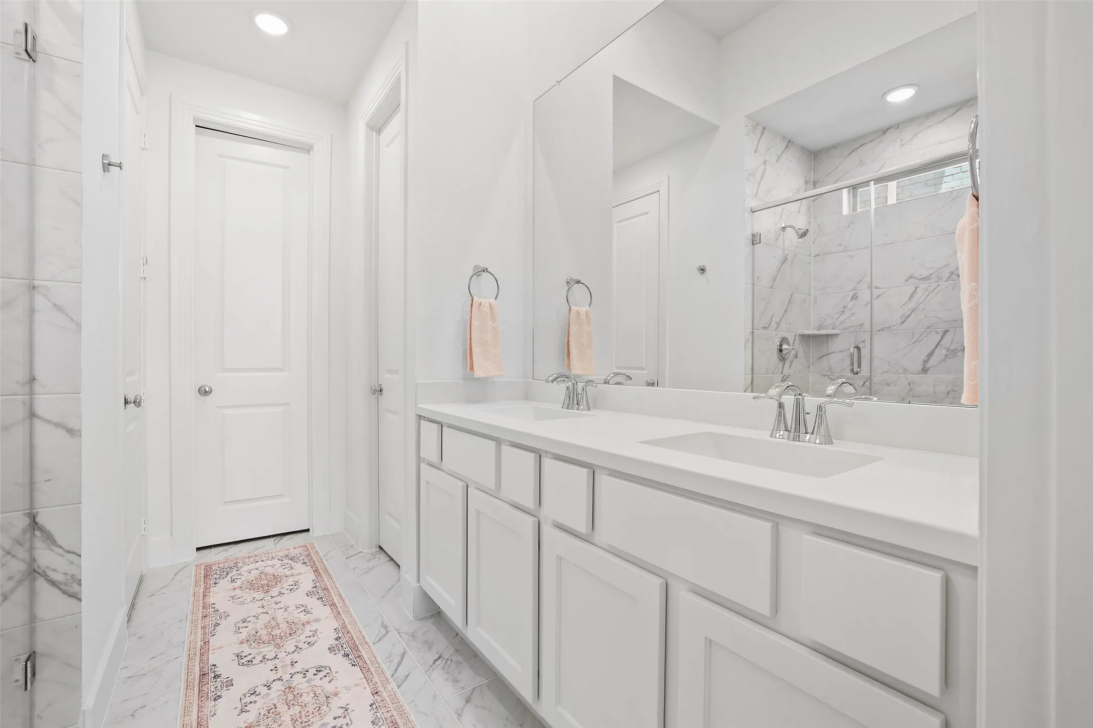Flex Gen Suite bathroom with dual sinks and oversized shower